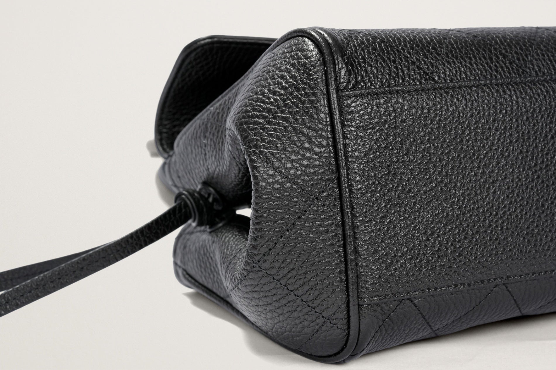 CHANEL スモール ショッピング バッグ