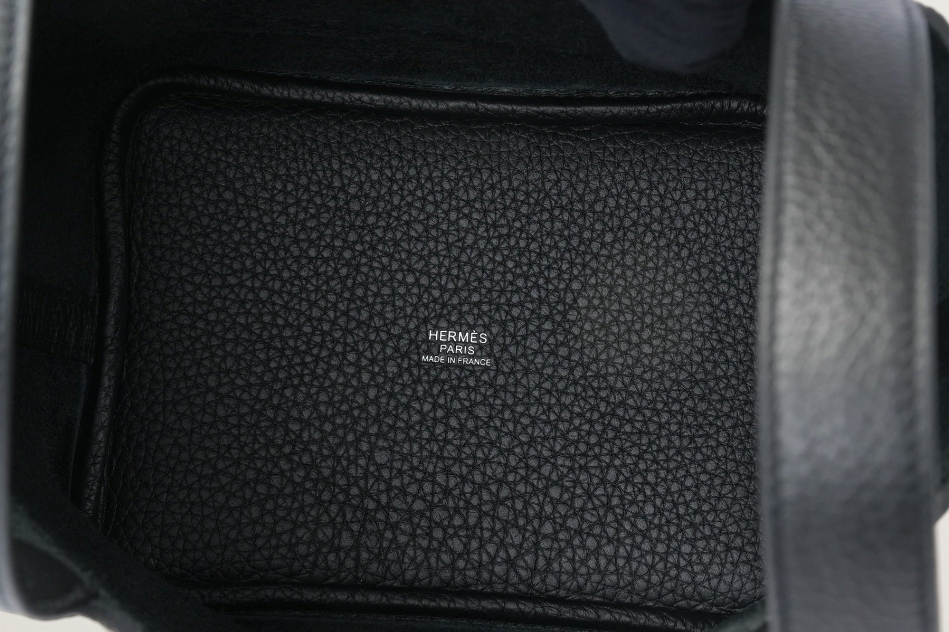 HERMES ピコタンロック18 黒