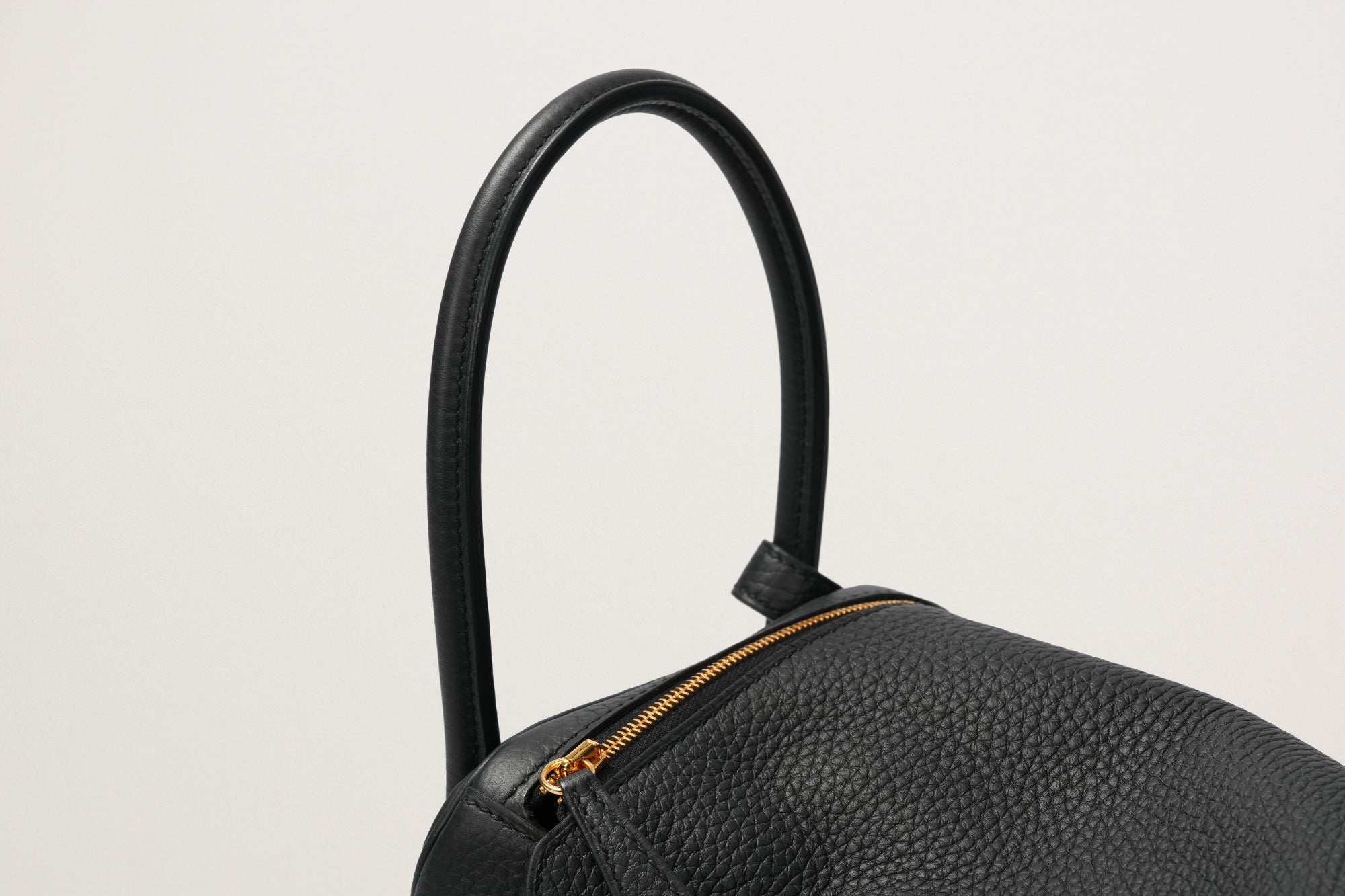 HERMES リンディ26 黒