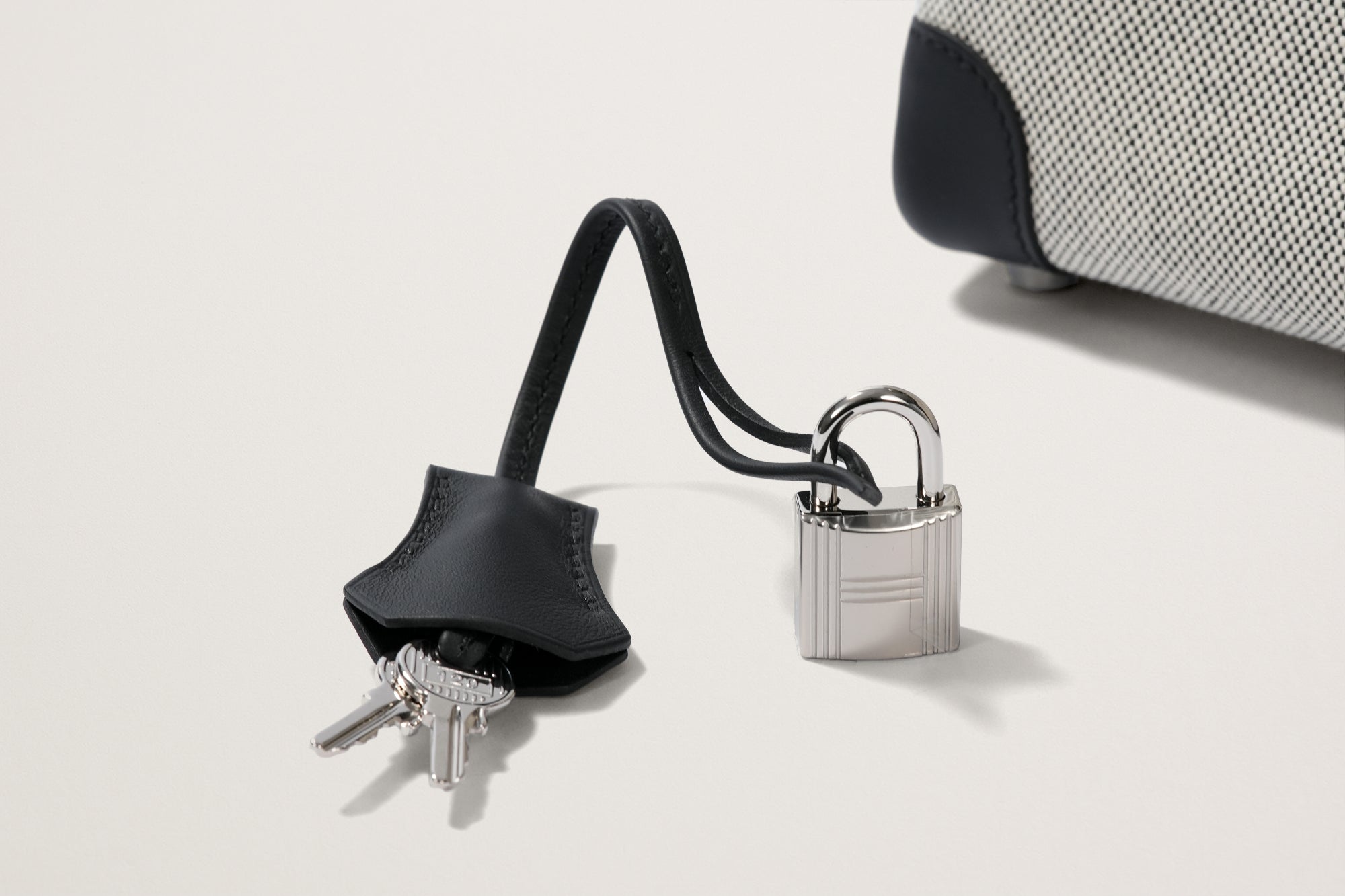 HERMES バーキン25 黒/エクリュ