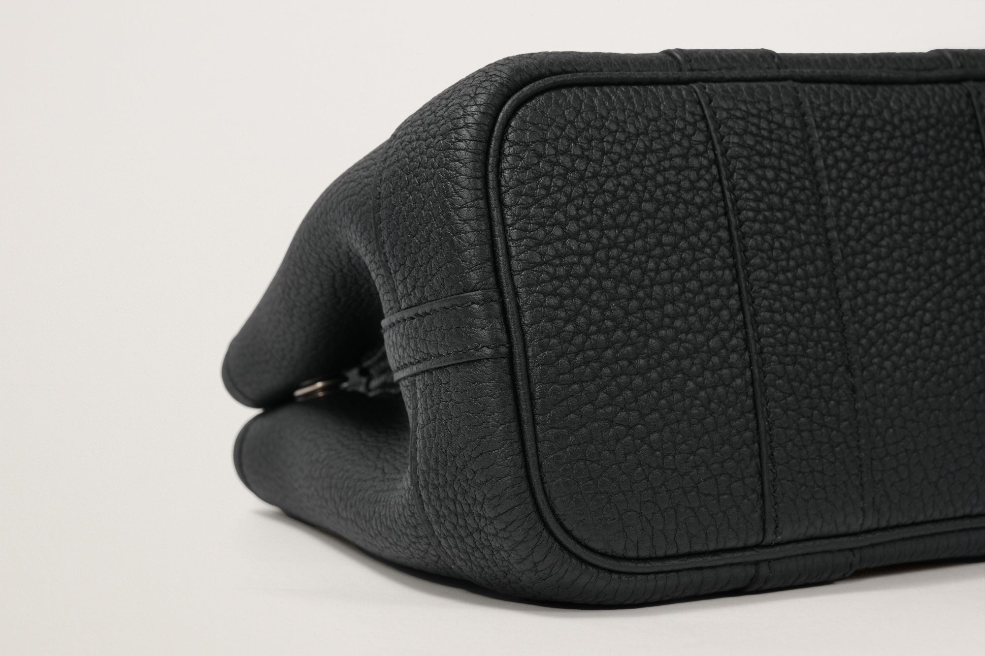 HERMES ネオガーデン23 黒