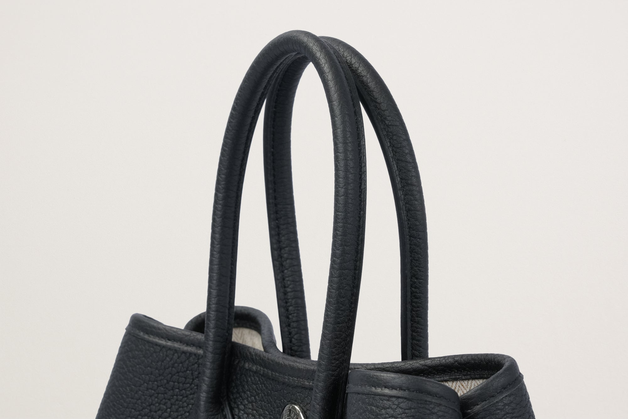 HERMES ネオ・ガーデン23 黒
