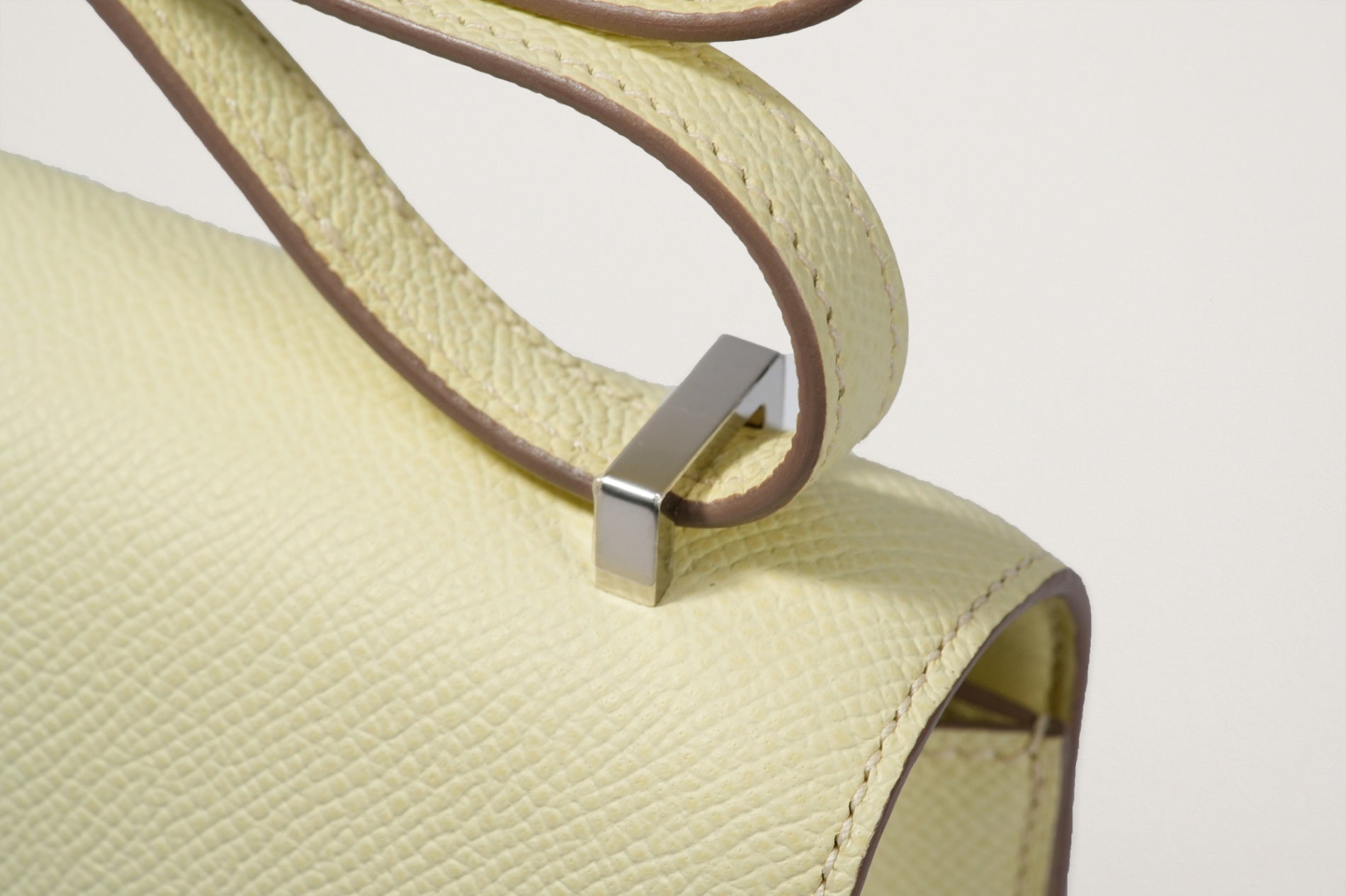 HERMES コンスタンスミニ ジョーヌミルトン