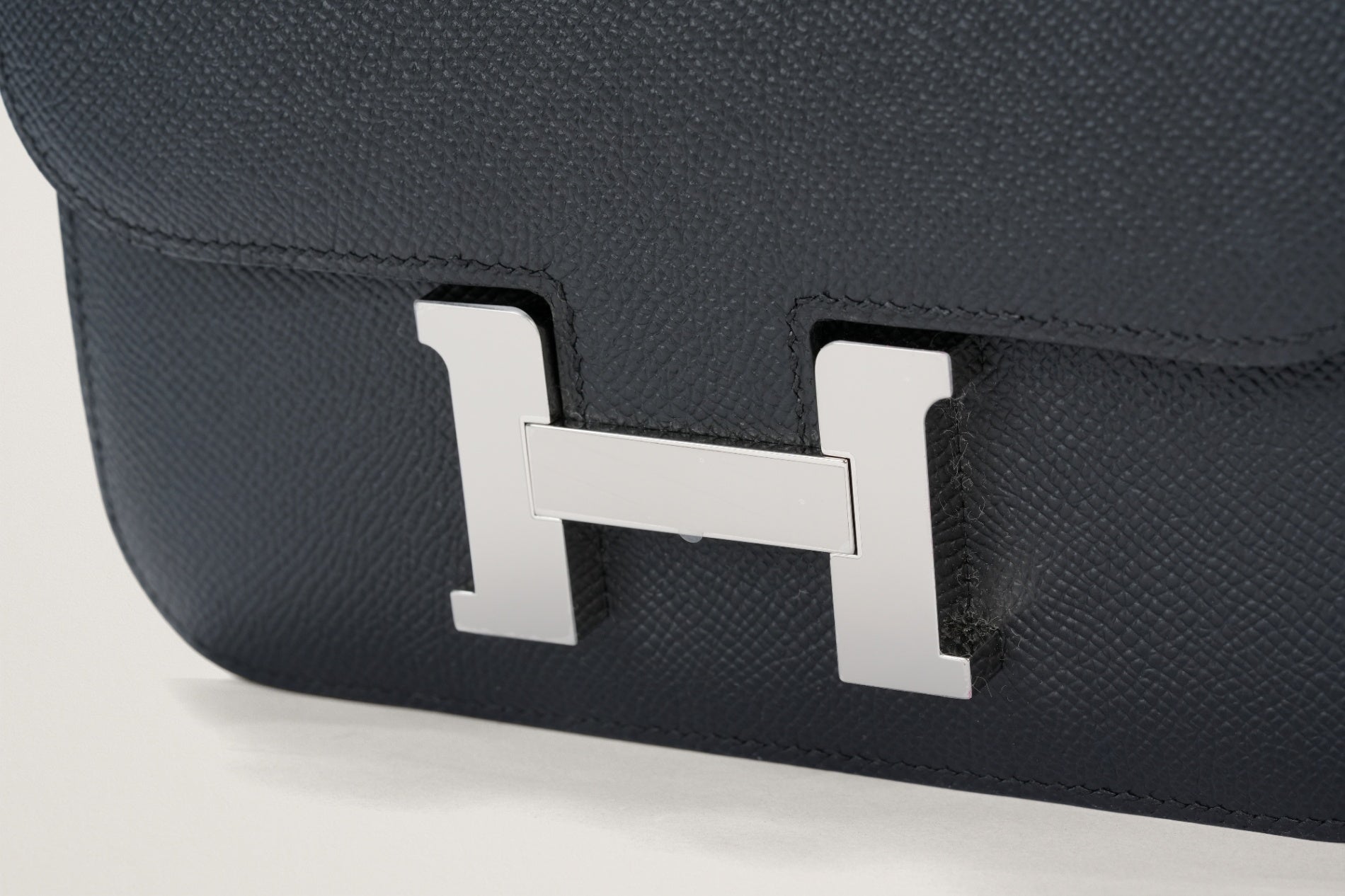 HERMES コンスタンスミニ 黒 – GINZA SATAKE
