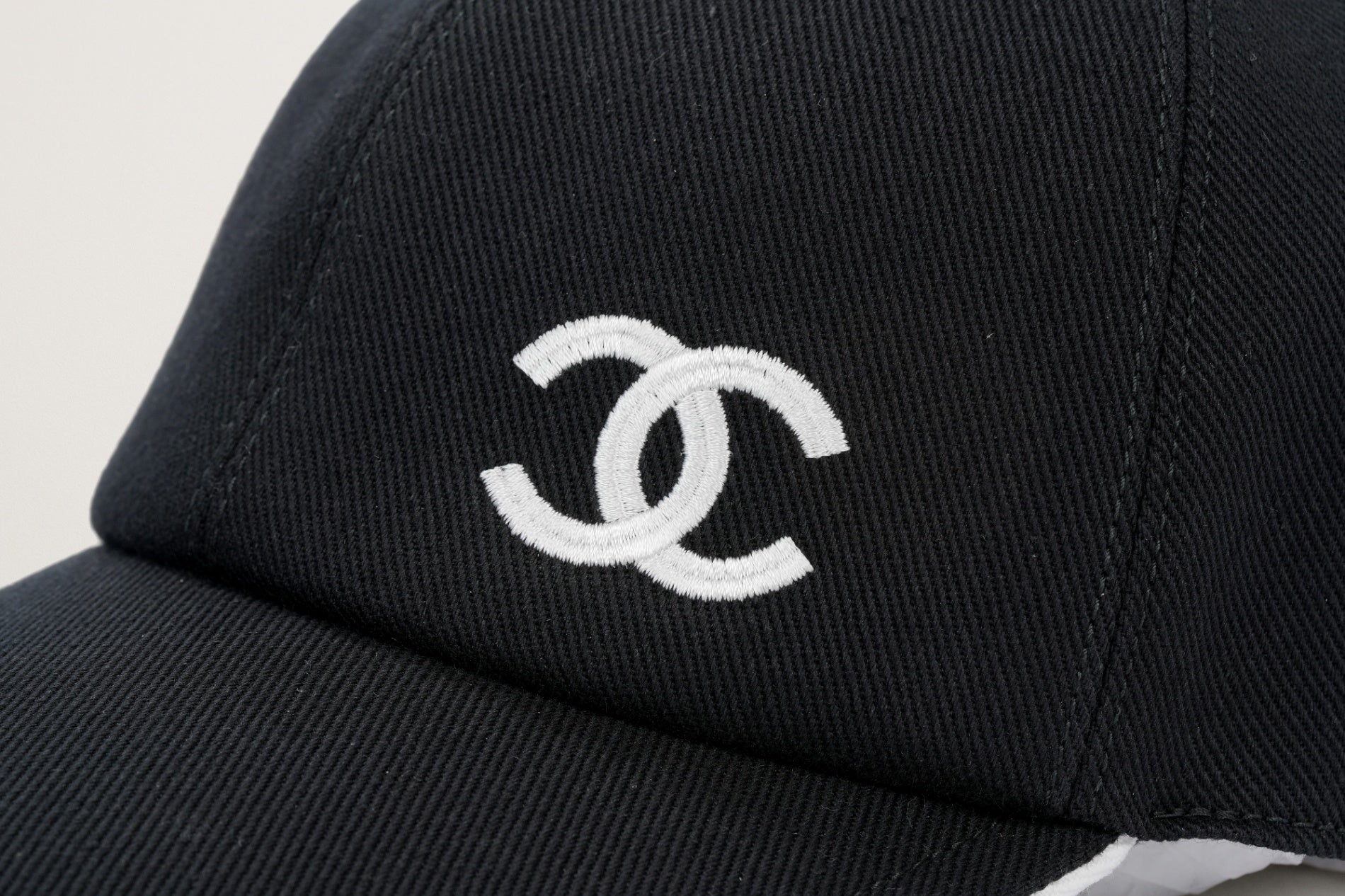 CHANEL キャップ 帽子 黒/白 – GINZA SATAKE