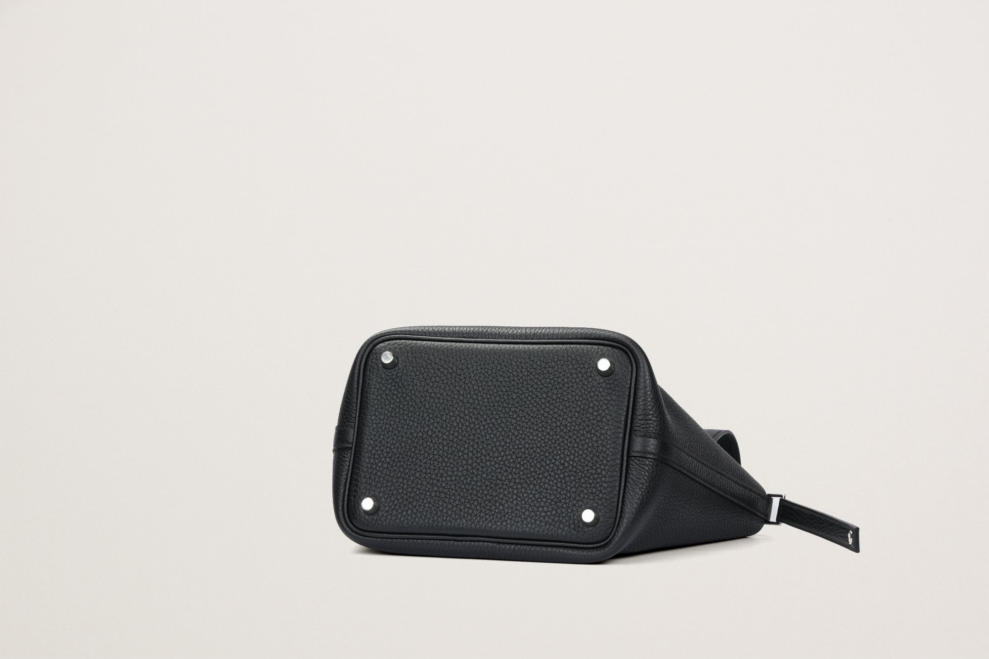 HERMES ピコタンロック18 黒 – GINZA SATAKE