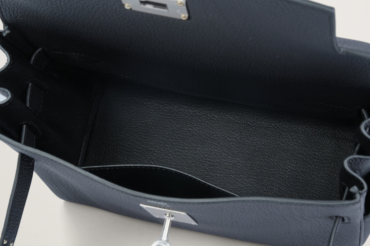 HERMES ケリーメッセンジャー24 黒