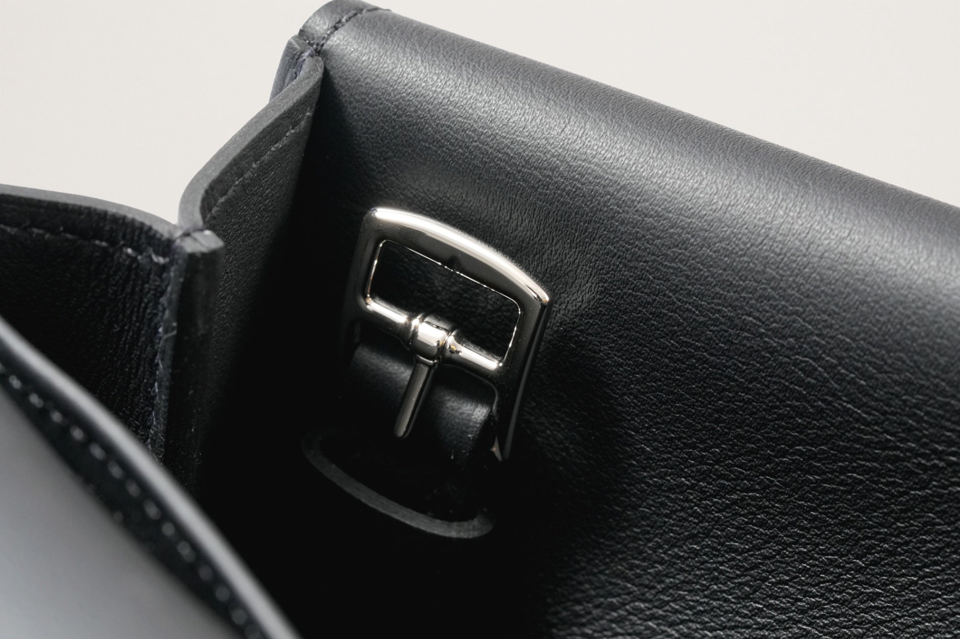 HERMES アルザンミニ 黒