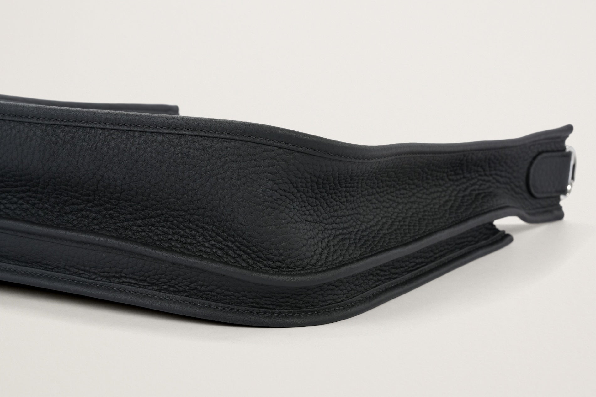 HERMES エヴリン29 黒