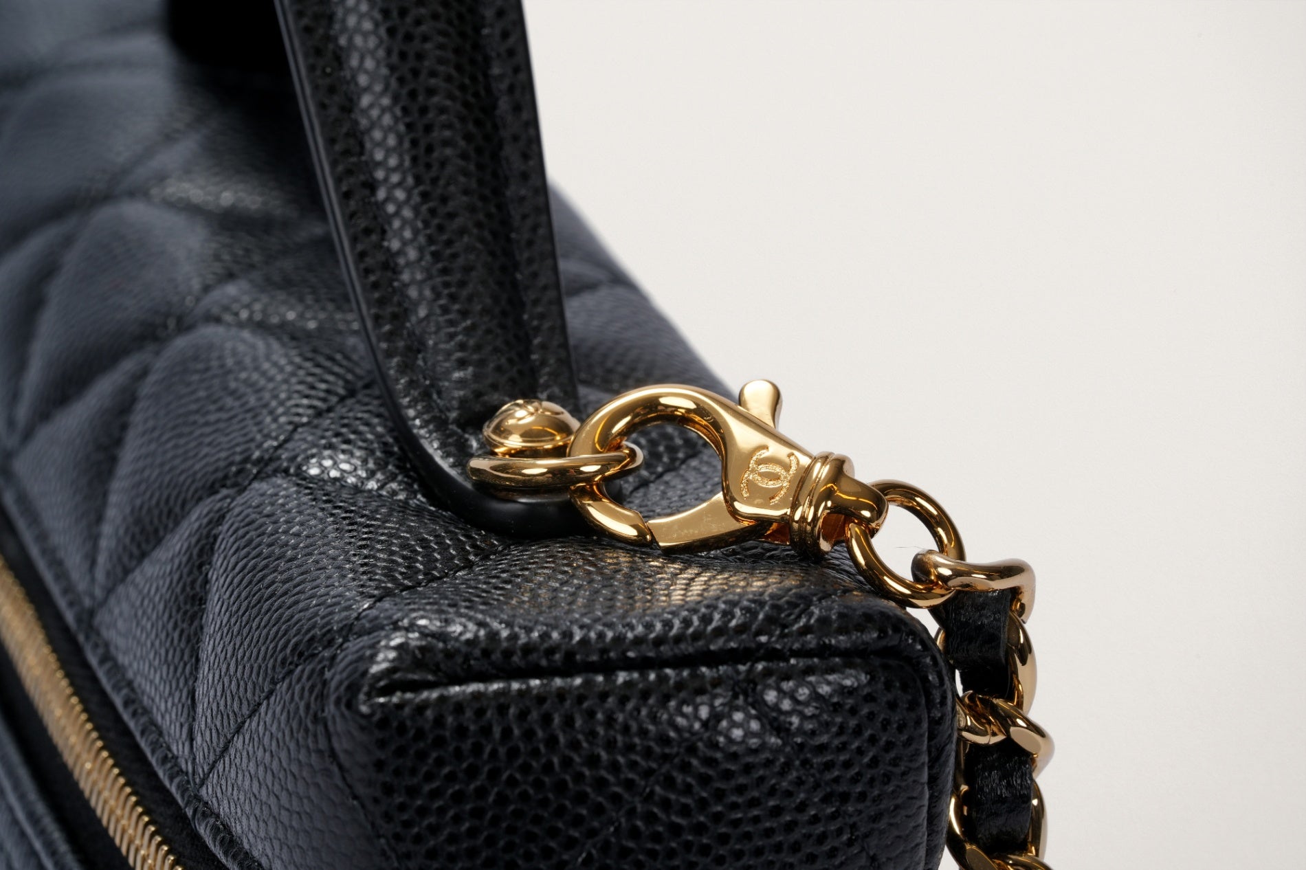 CHANEL マトラッセ スモールヴァニティケース