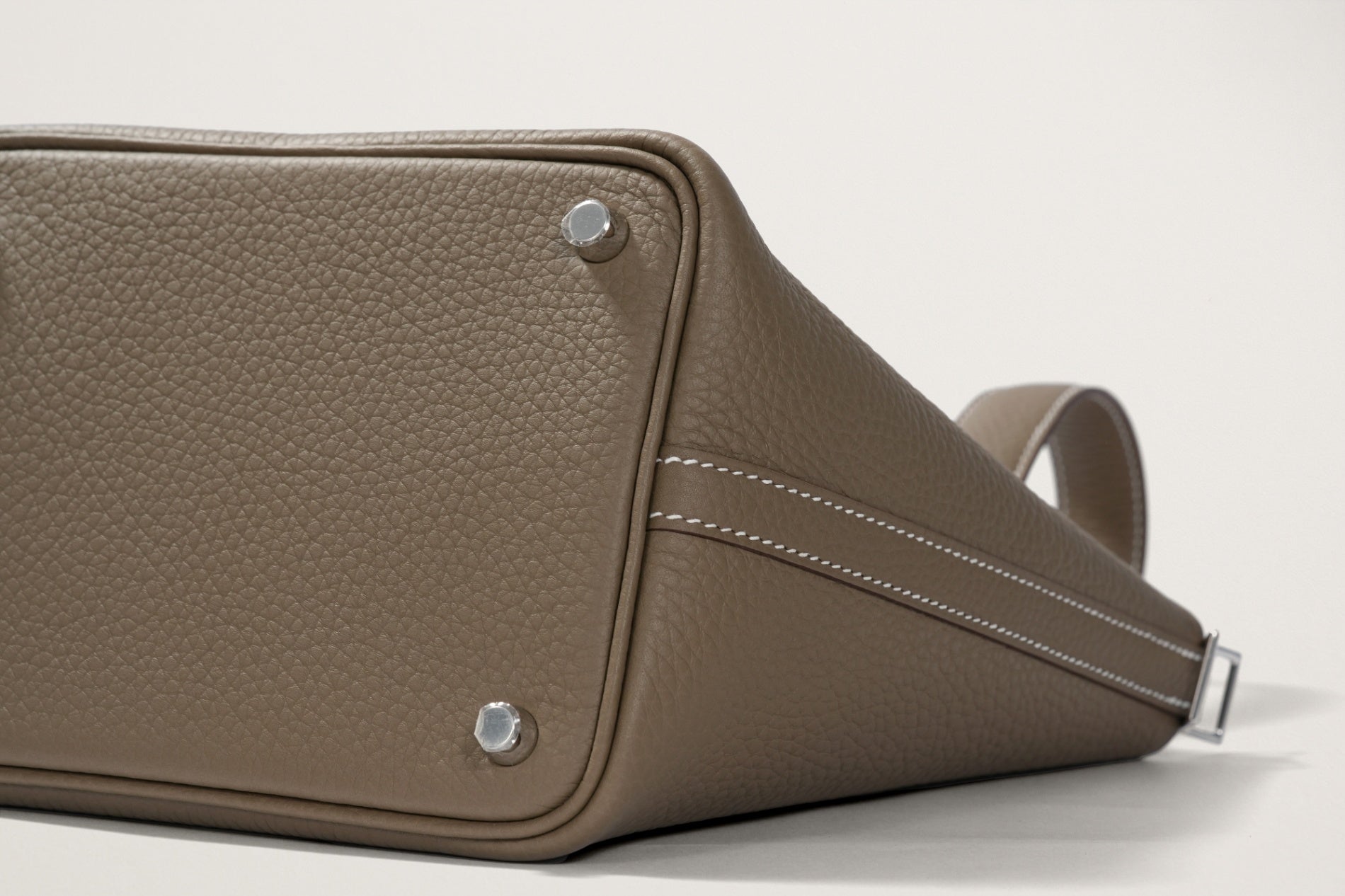 HERMES ピコタンロック18 エトゥープ