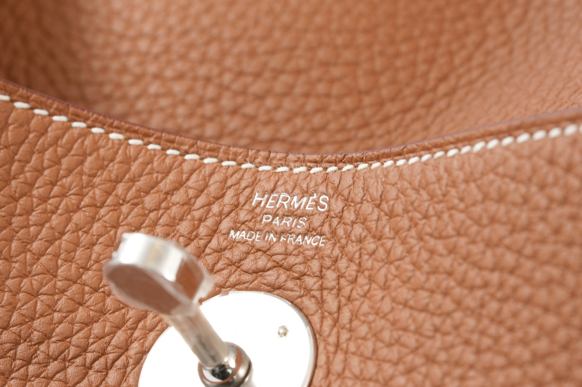 HERMES リンディ26 ゴールド