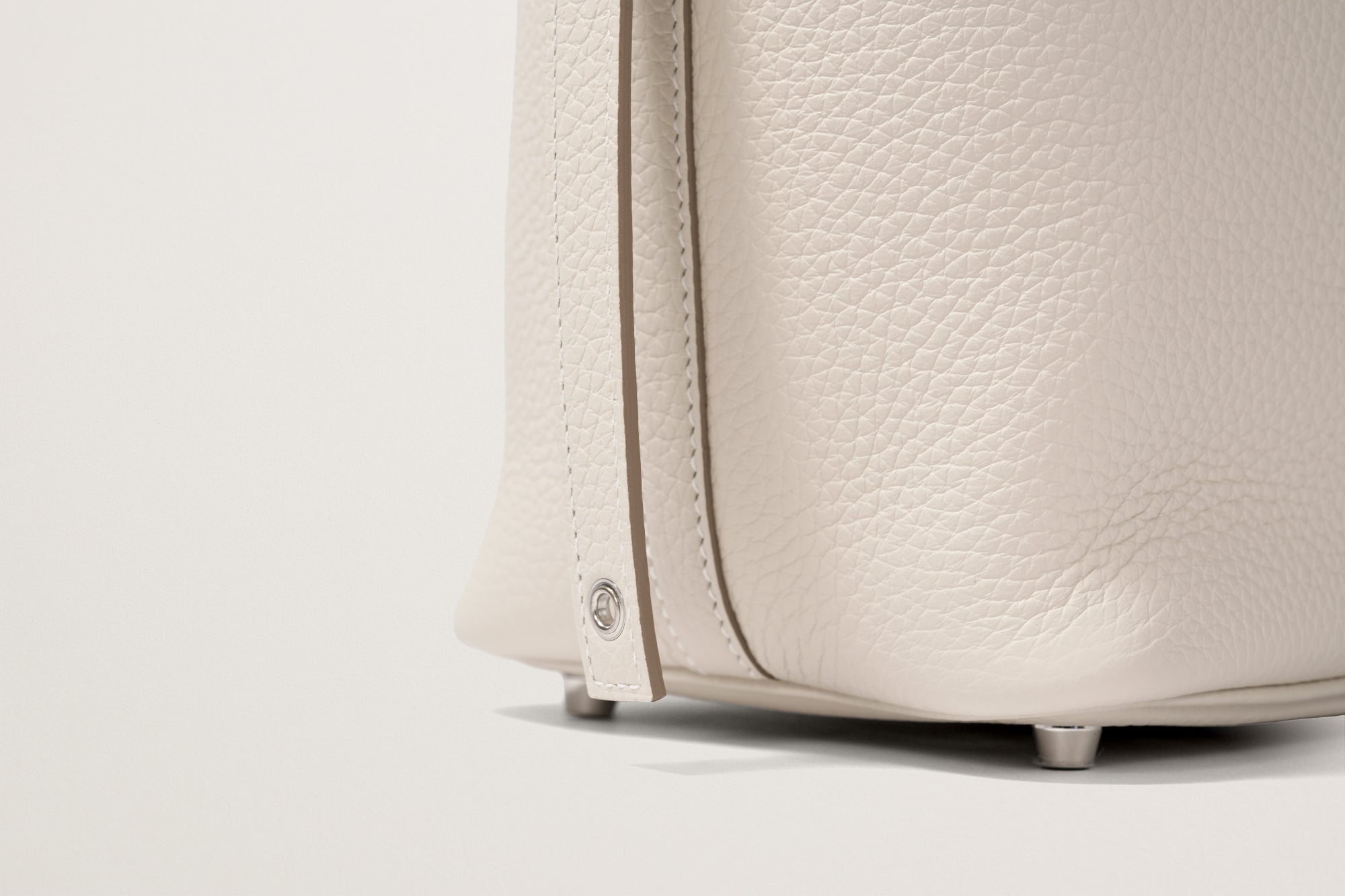 HERMES ピコタンロック18 クレ