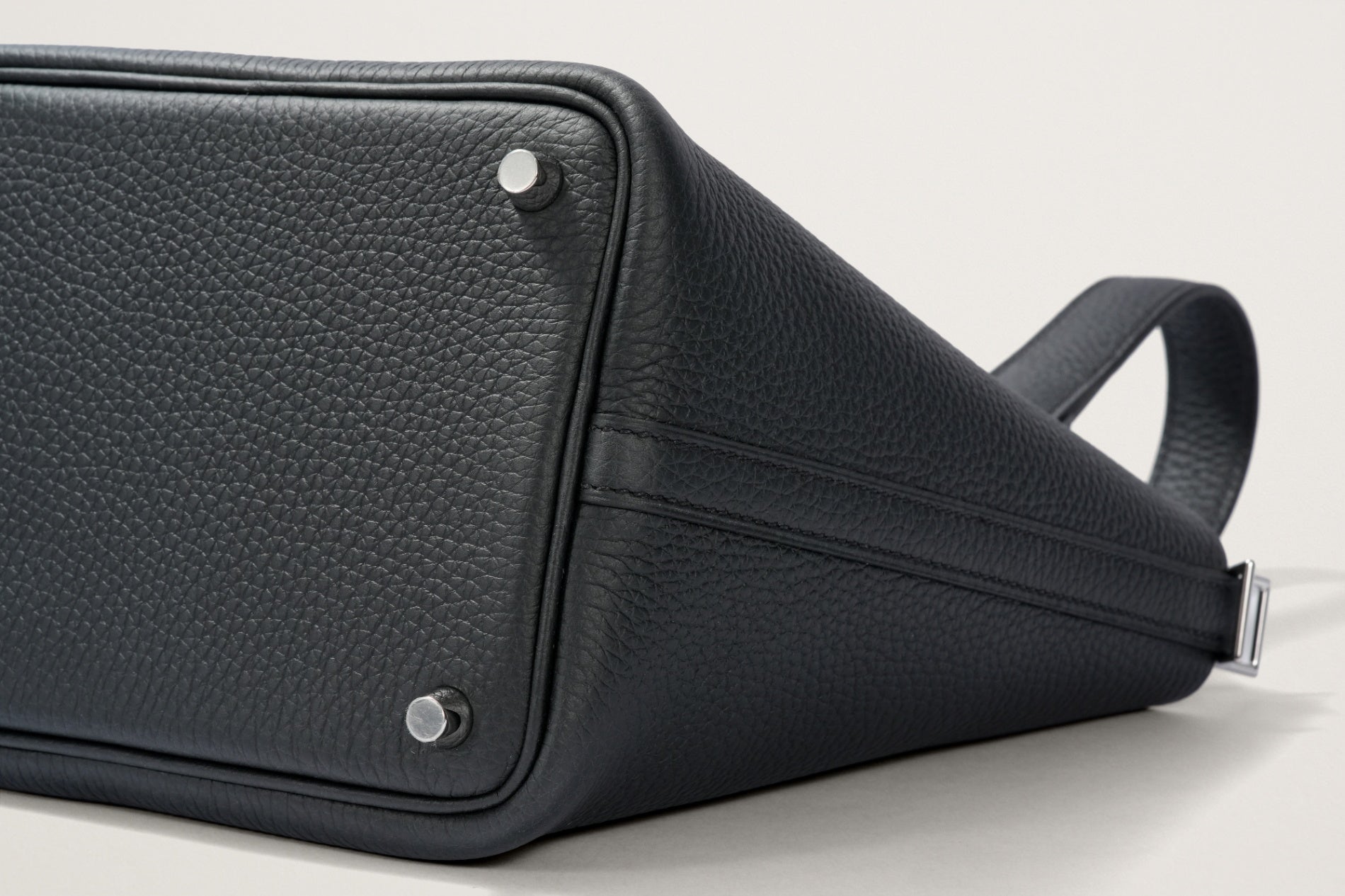 HERMES ピコタンロック18 黒