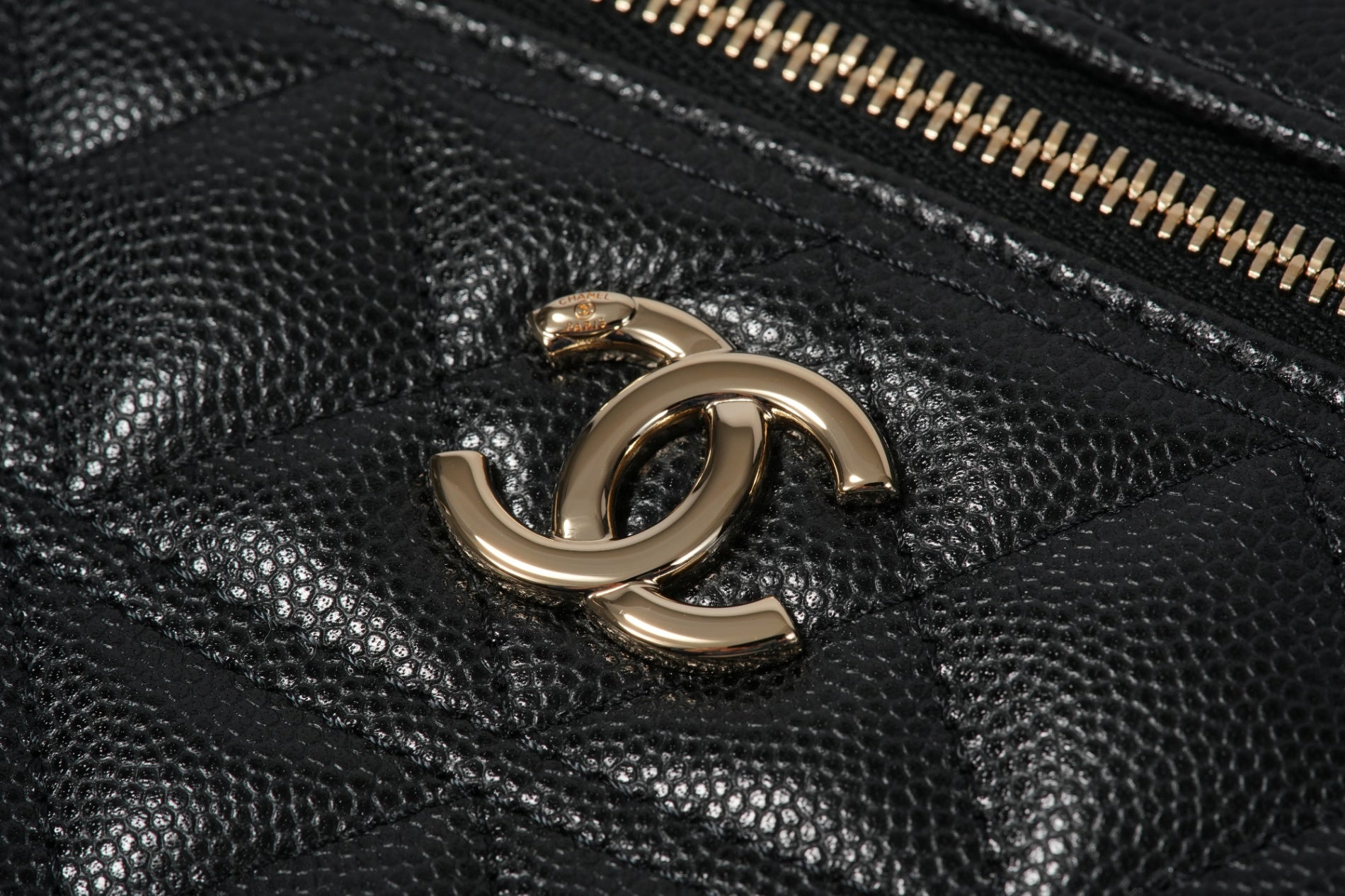 CHANEL マトラッセ スモールヴァニティケース