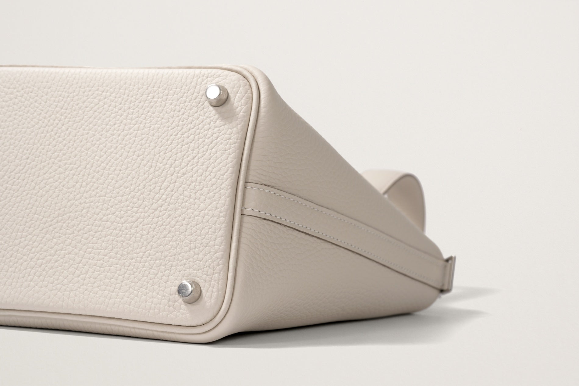 HERMES ピコタンロック18 クレ