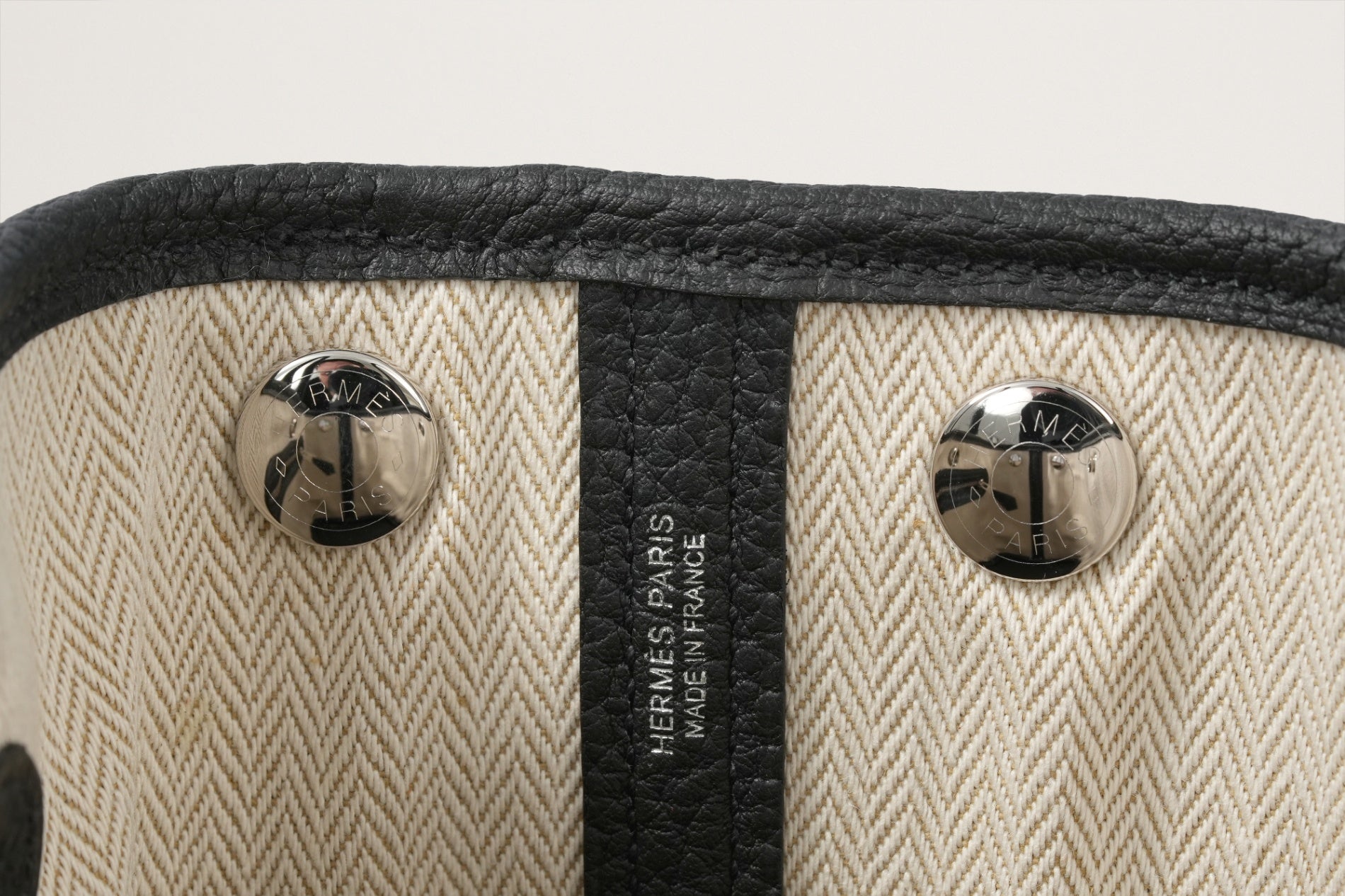 HERMES ネオガーデン23 黒