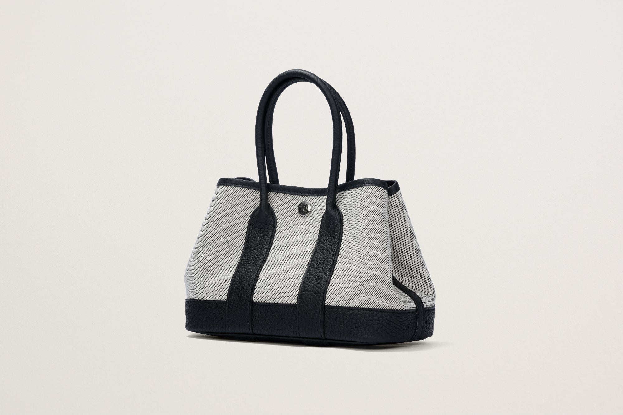 HERMES ネオ・ガーデン23 黒/エクリュ
