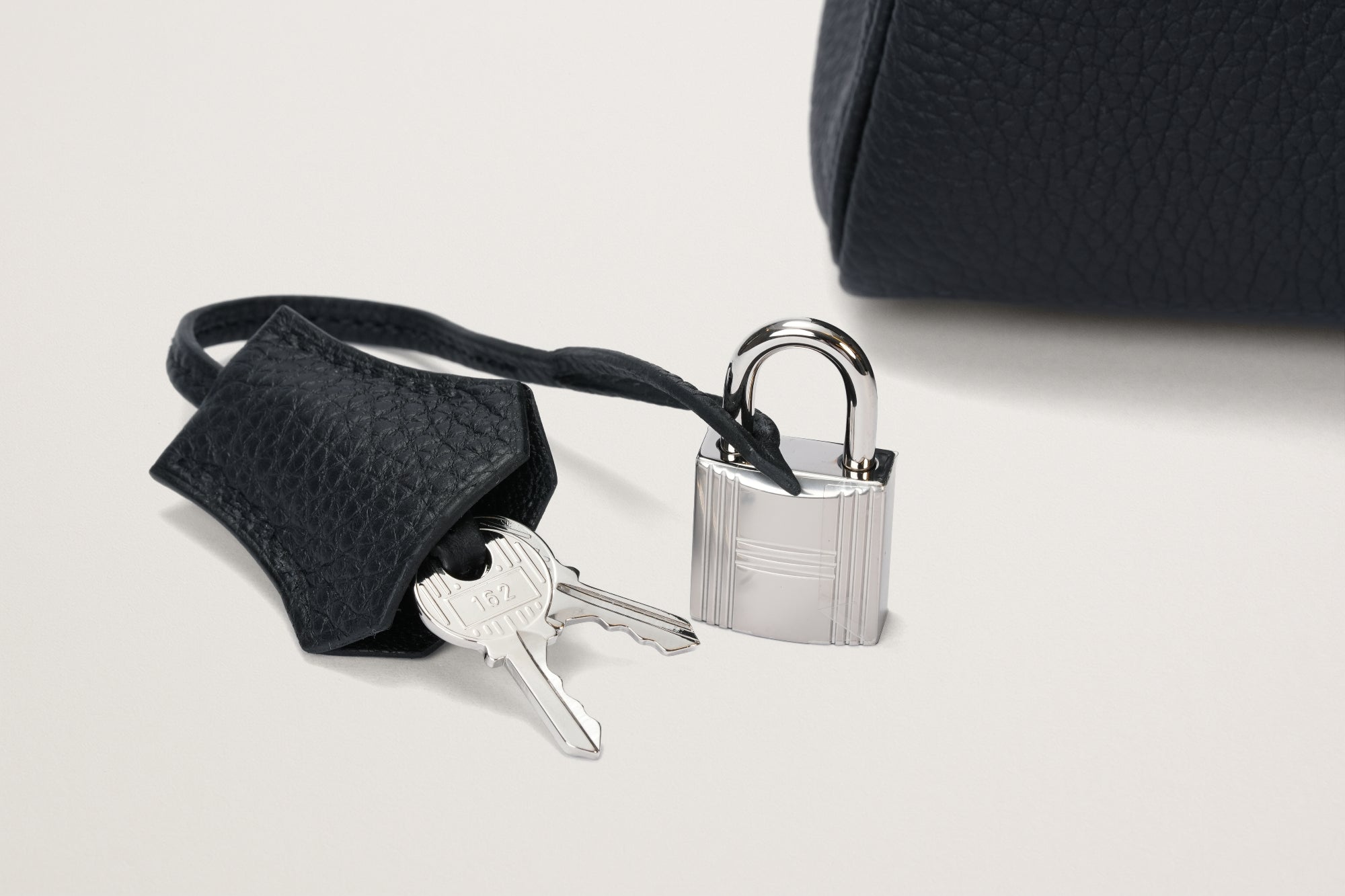 HERMES ケリー25 内縫い 黒
