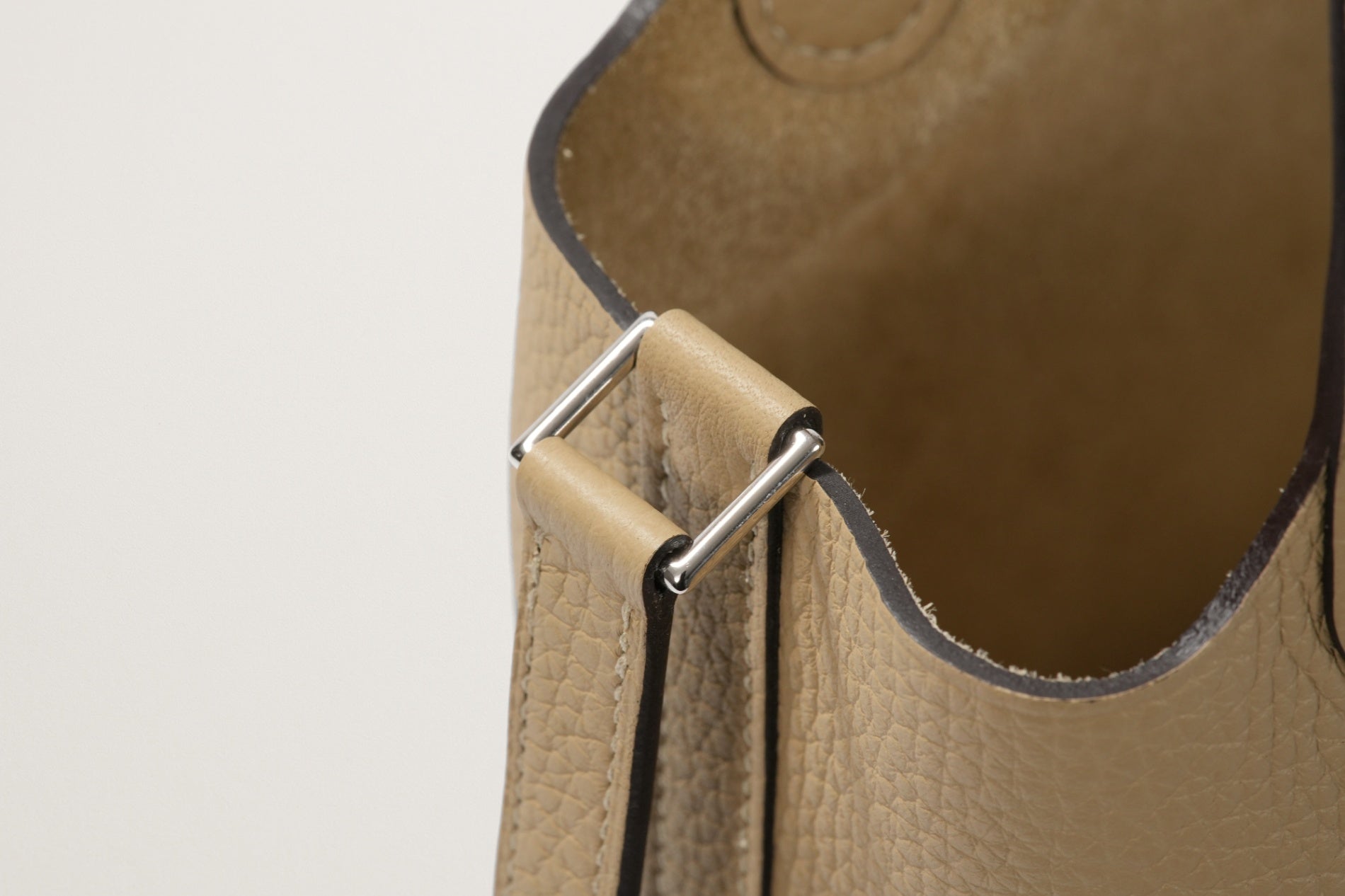 HERMES ピコタンロック18 トレンチ