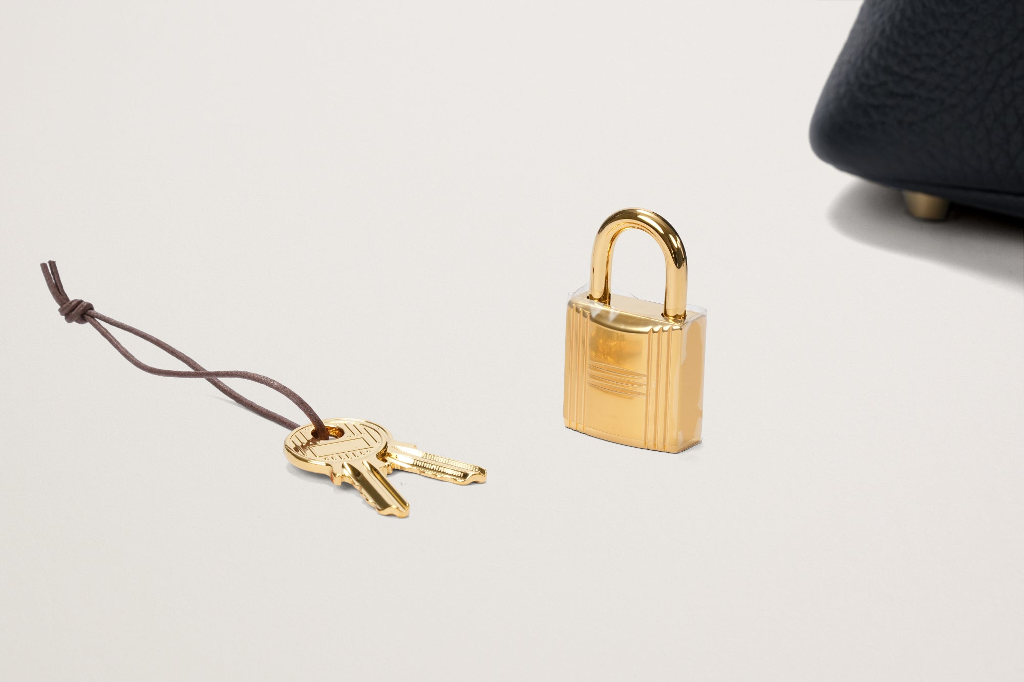 HERMES ピコタンロック18 黒