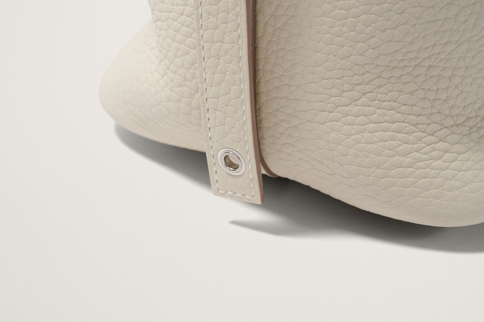 HERMES ピコタンロック18 クレ