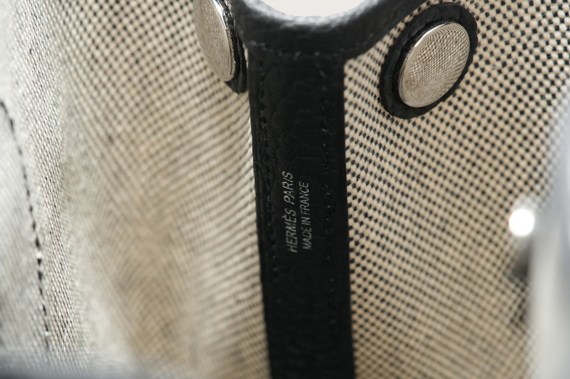 HERMES ネオ・ガーデン23 黒