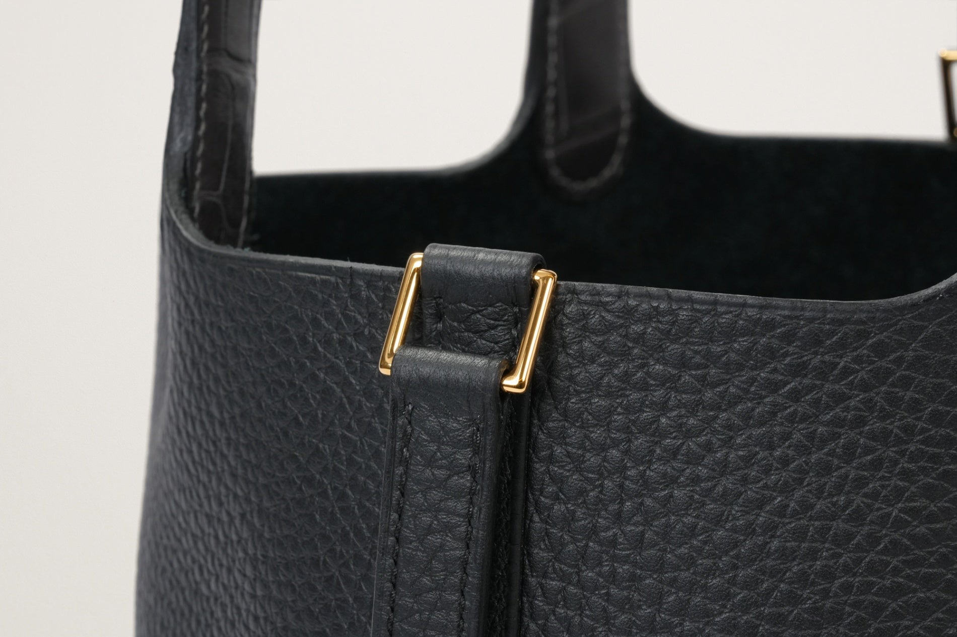HERMES ピコタンロック18 タッチ 黒/グラファイト