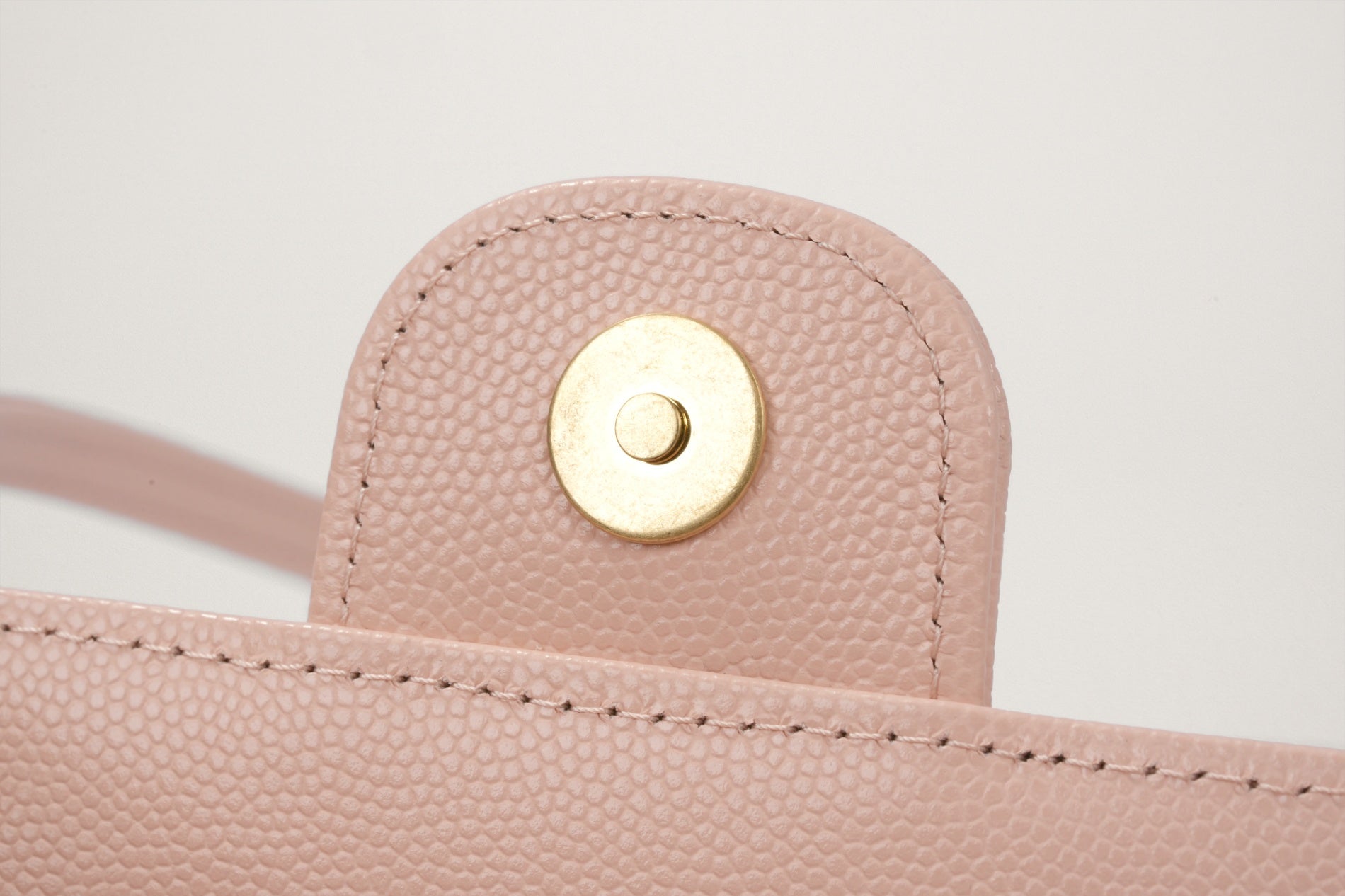 CHANEL ストラップ クラッチ バッグ