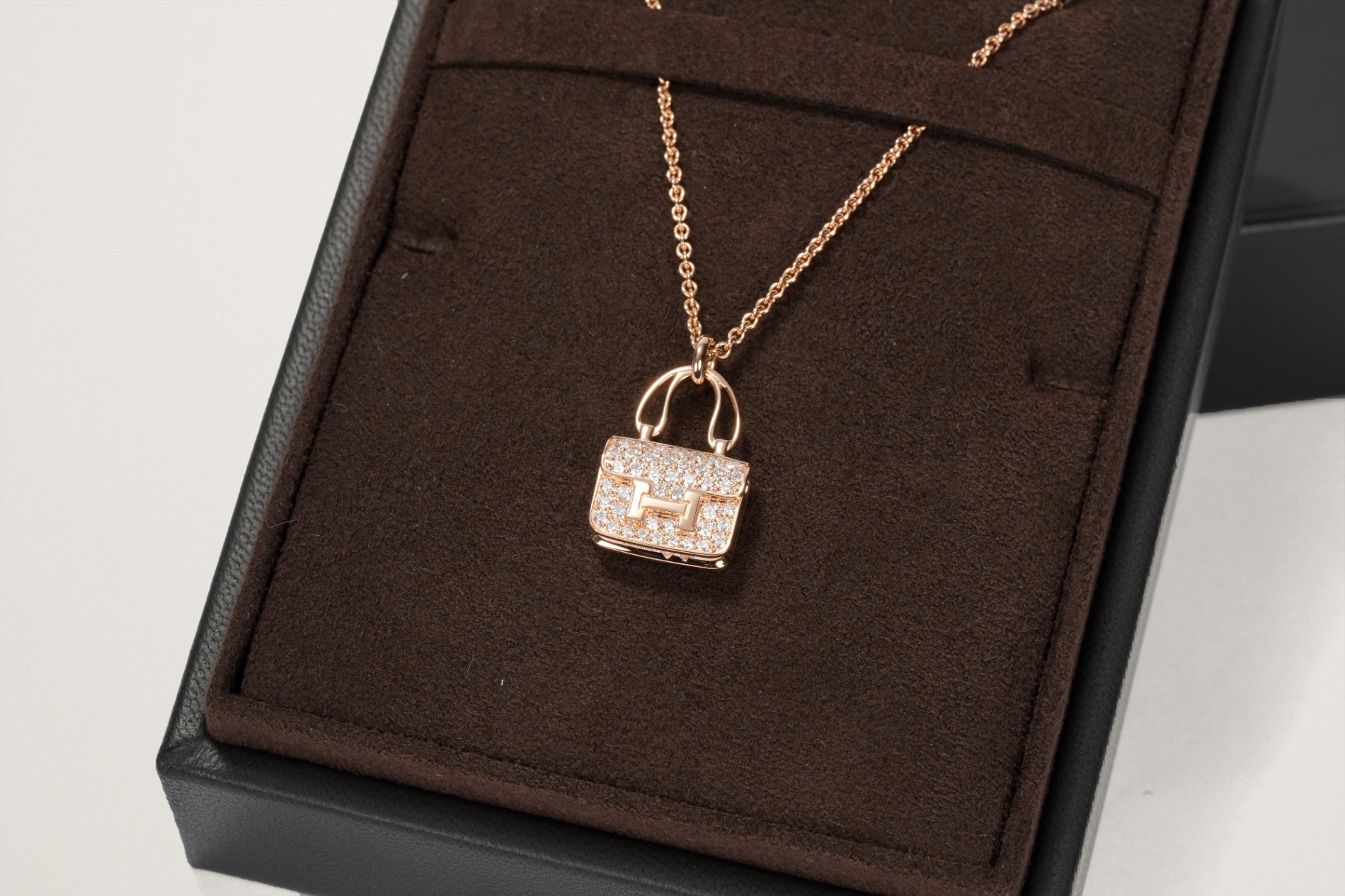 HERMES K18PG アミュレット コンスタンス ダイヤモンド ネックレス