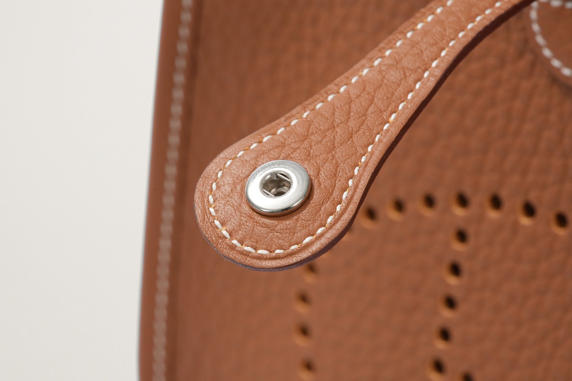 HERMES エヴリン アマゾーヌ16 ゴールド – GINZA SATAKE