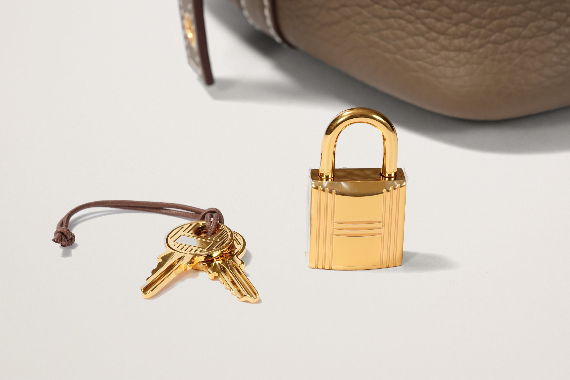 HERMES ピコタンロック18 エトゥープ