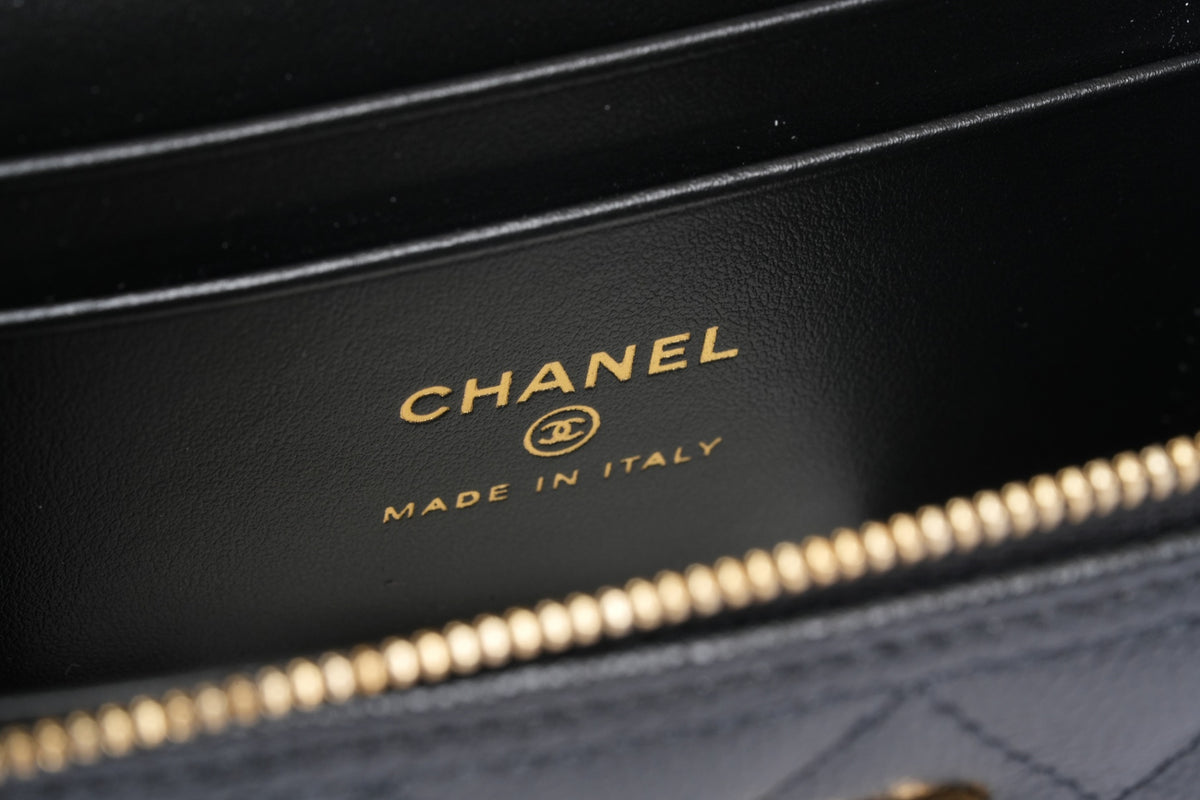 CHANEL マトラッセ スモールヴァニティケース