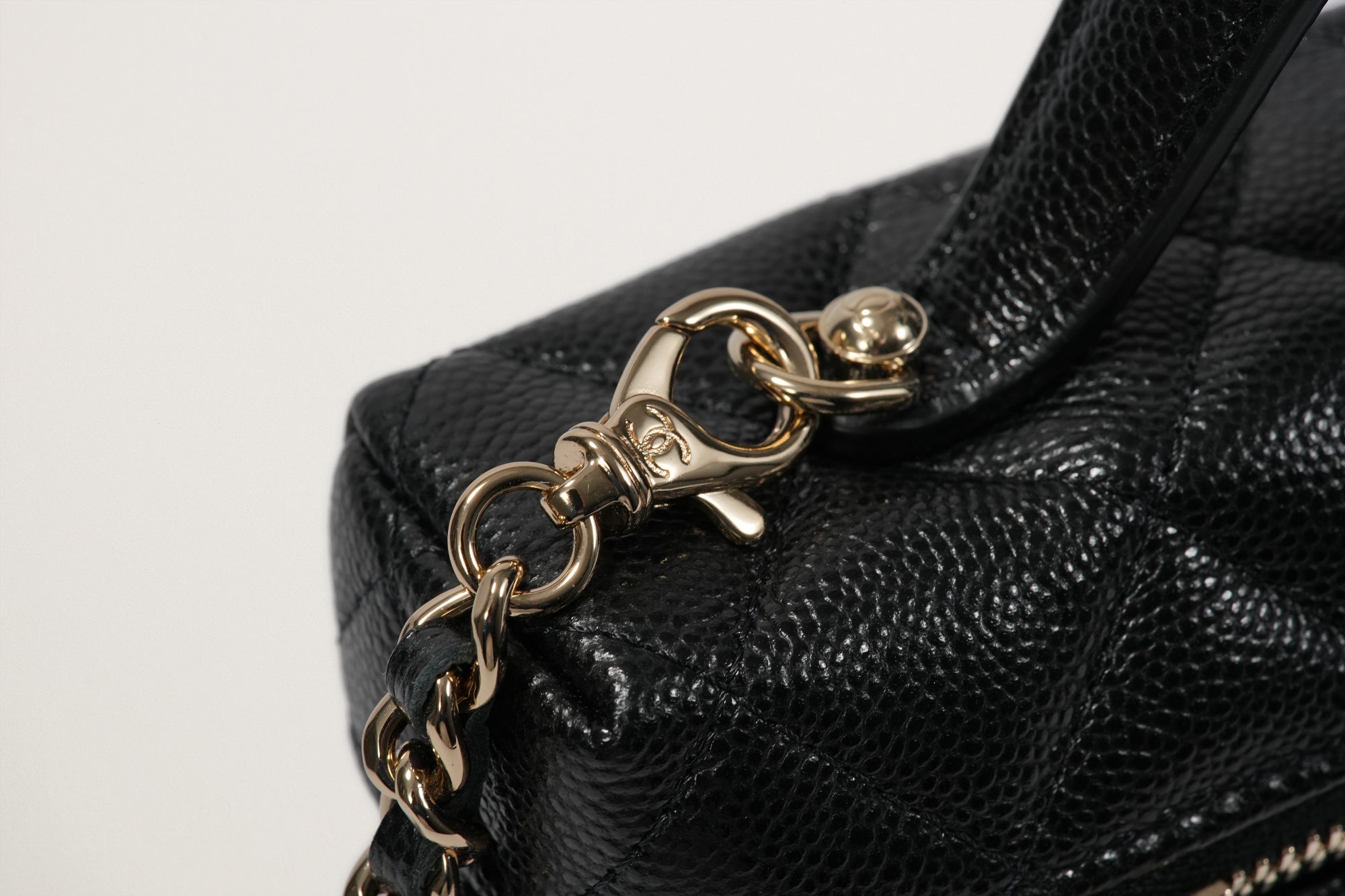 CHANEL マトラッセ スモールヴァニティケース