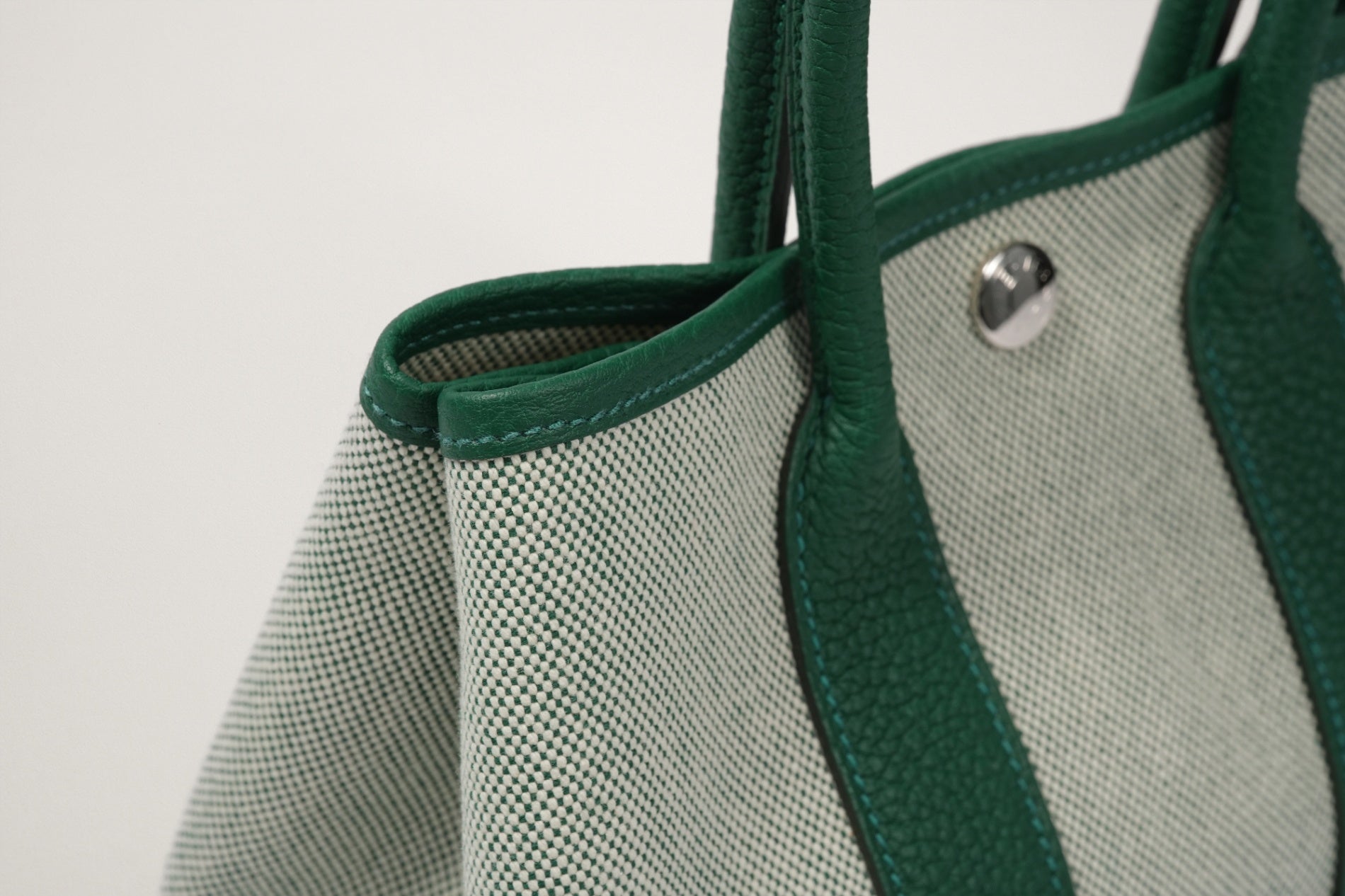 HERMES ネオ・ガーデン23 ヴェールモワイヤン/エクリュ