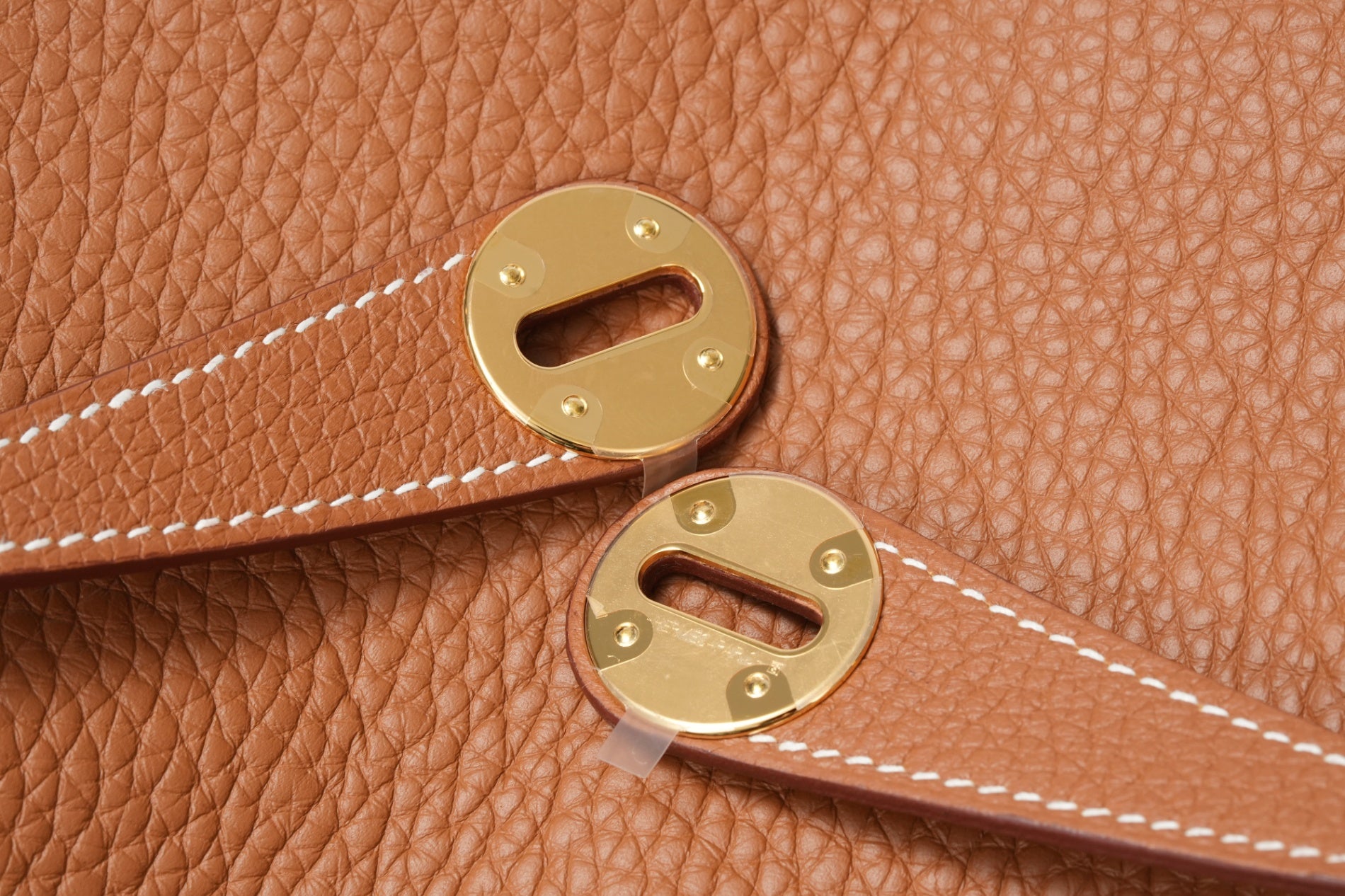 HERMES リンディ26 ゴールド