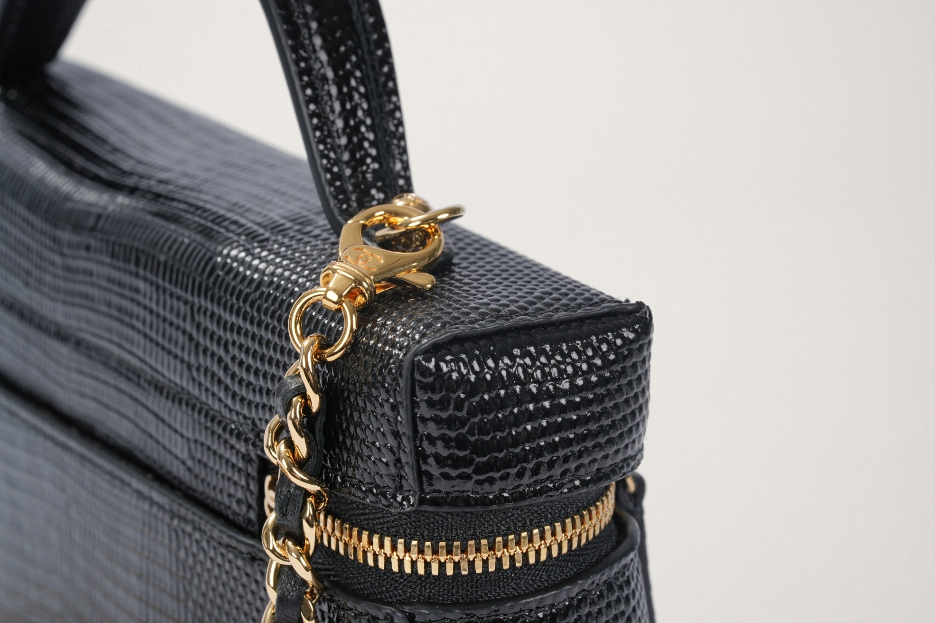 CHANEL マトラッセ スモールヴァニティケース