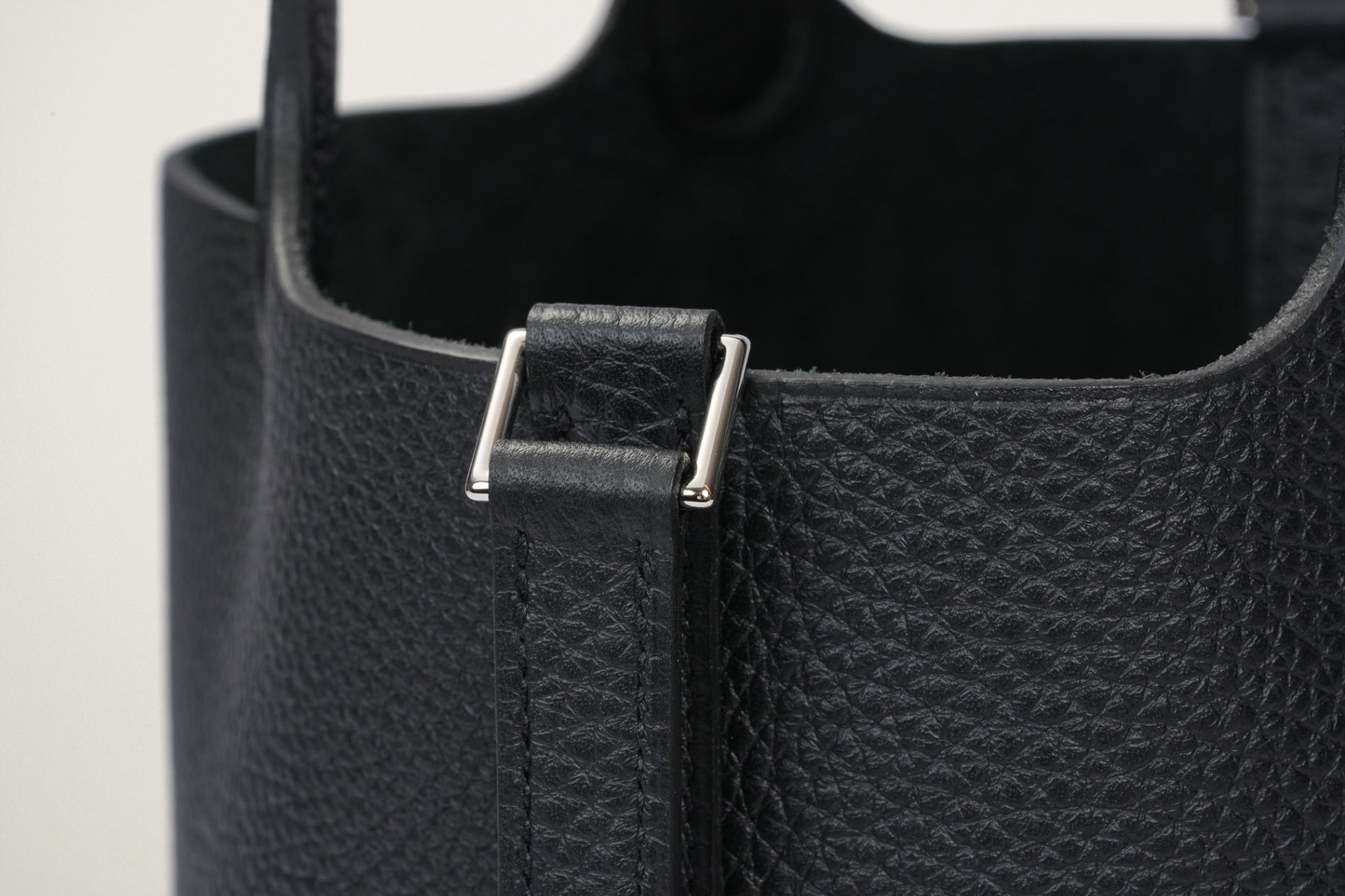HERMES ピコタンロック18 黒