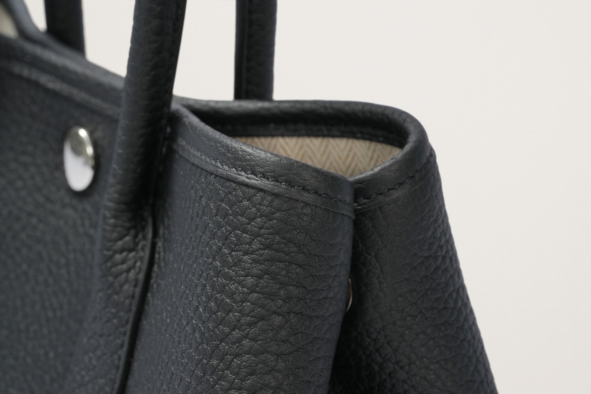 HERMES ネオガーデン23 黒