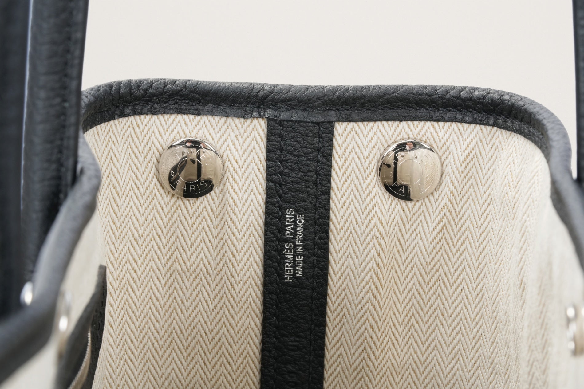 HERMES ネオ・ガーデン23 黒