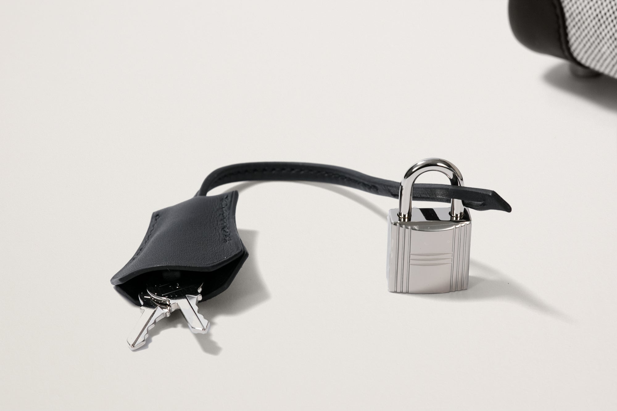 HERMES バーキン25 黒/エクリュ