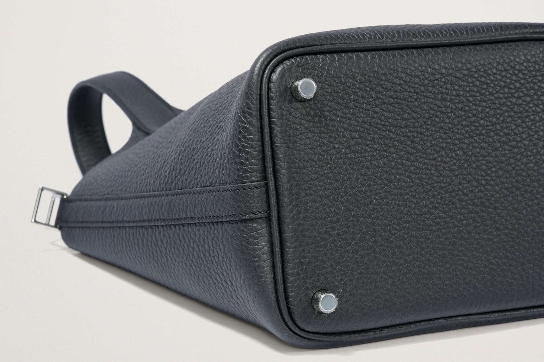 HERMES ピコタンロック18 黒 – GINZA SATAKE