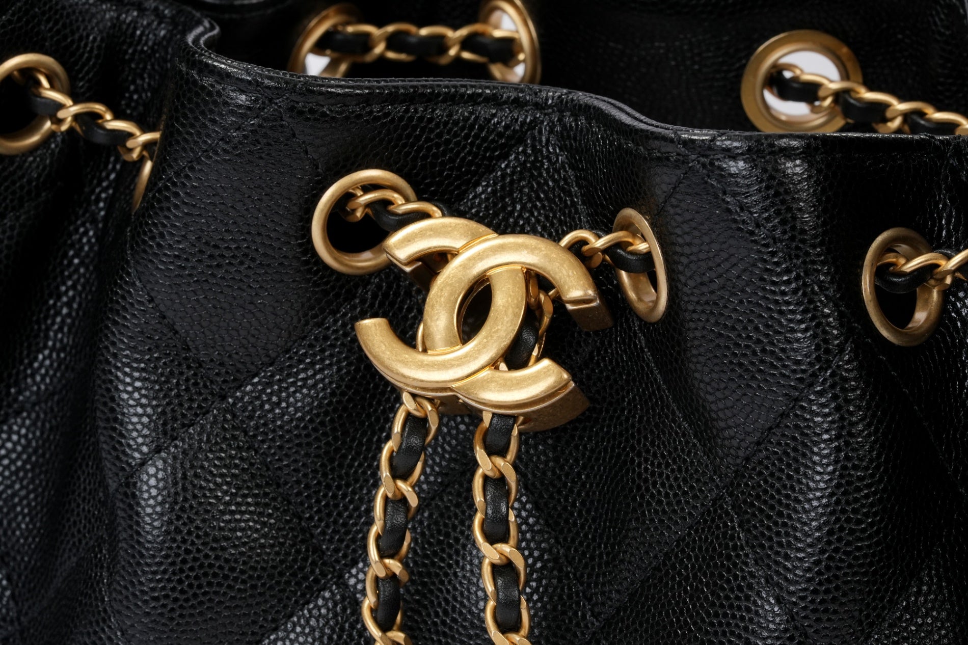 CHANEL 25 ミニハンドバッグ