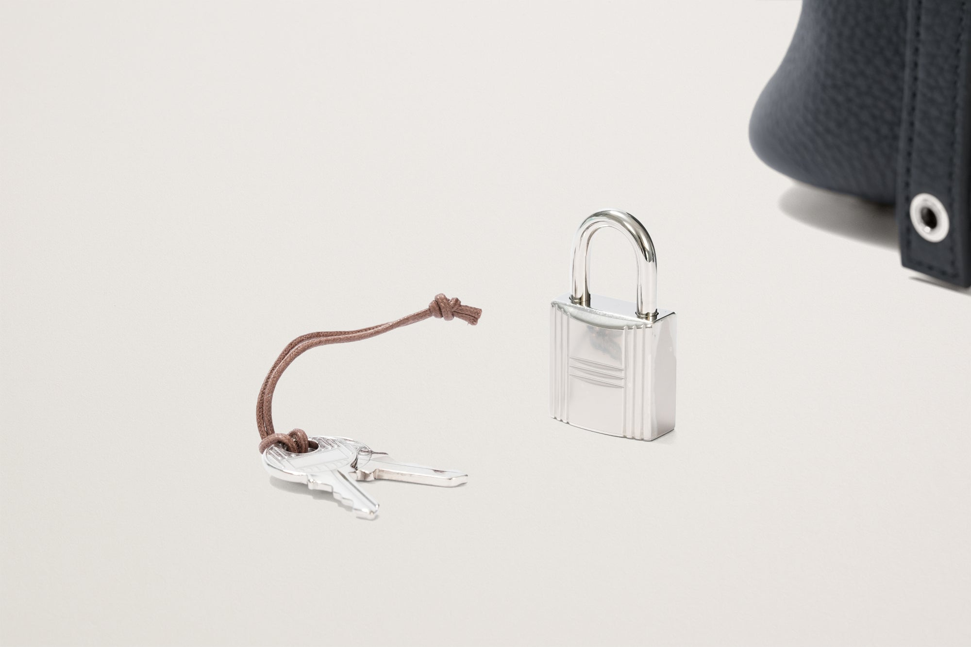 HERMES ピコタンロック18 黒