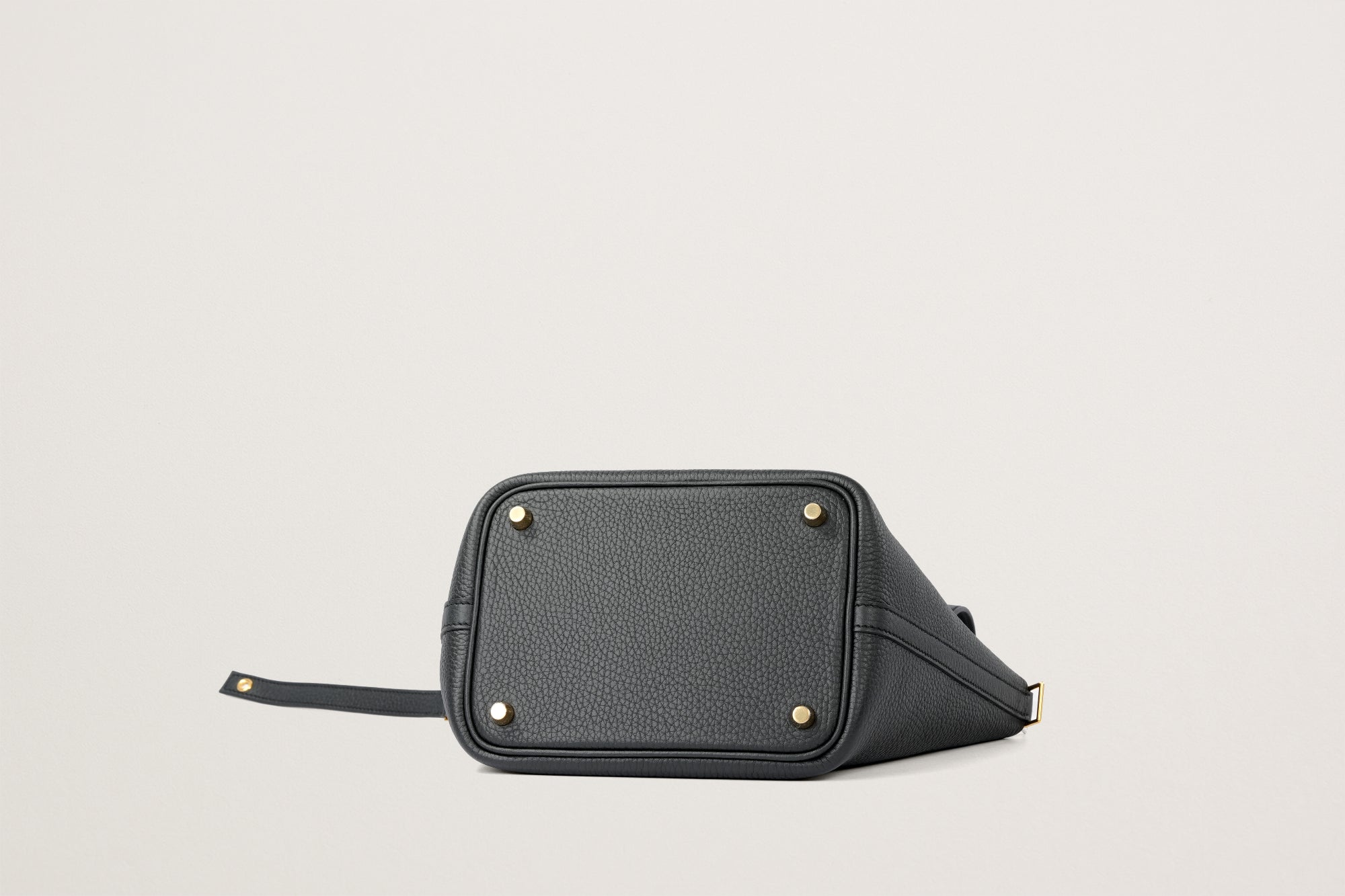 HERMES ピコタンロック18 黒