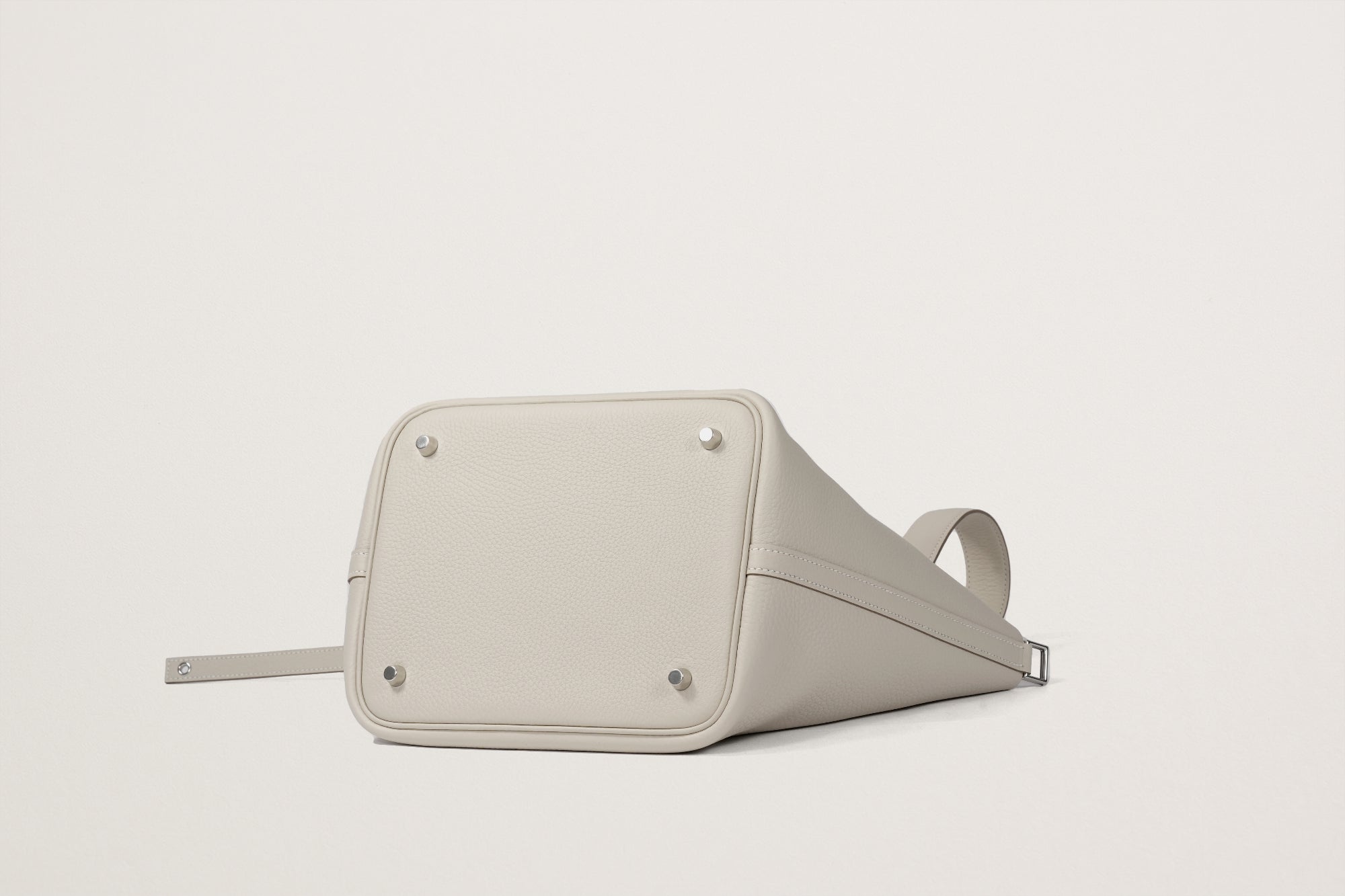 HERMES ピコタンロック22