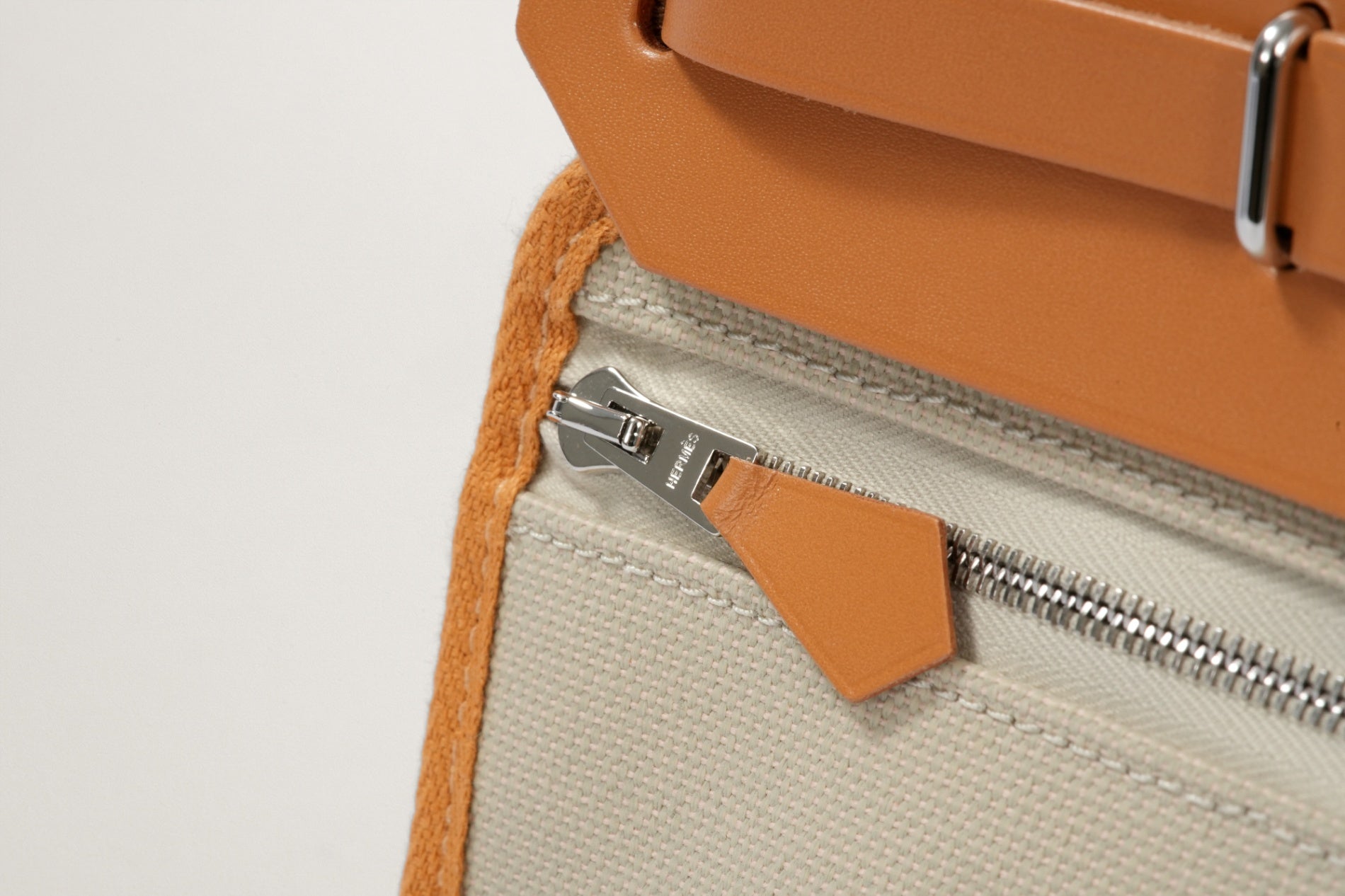 HERMES エールバッグミニ ナチュラルサブレ/べトン