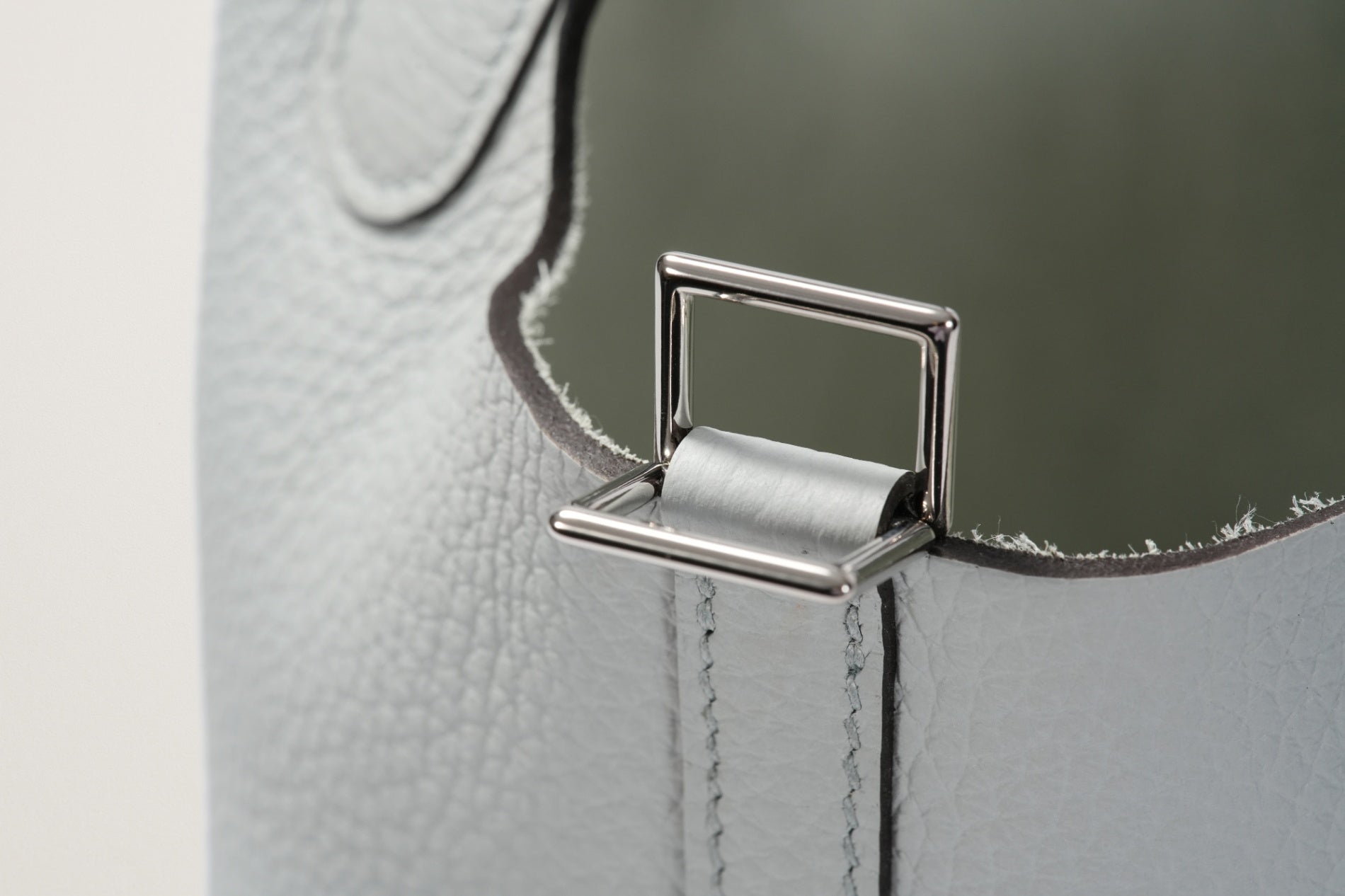 HERMES ピコタンロック18 ブルーぺール