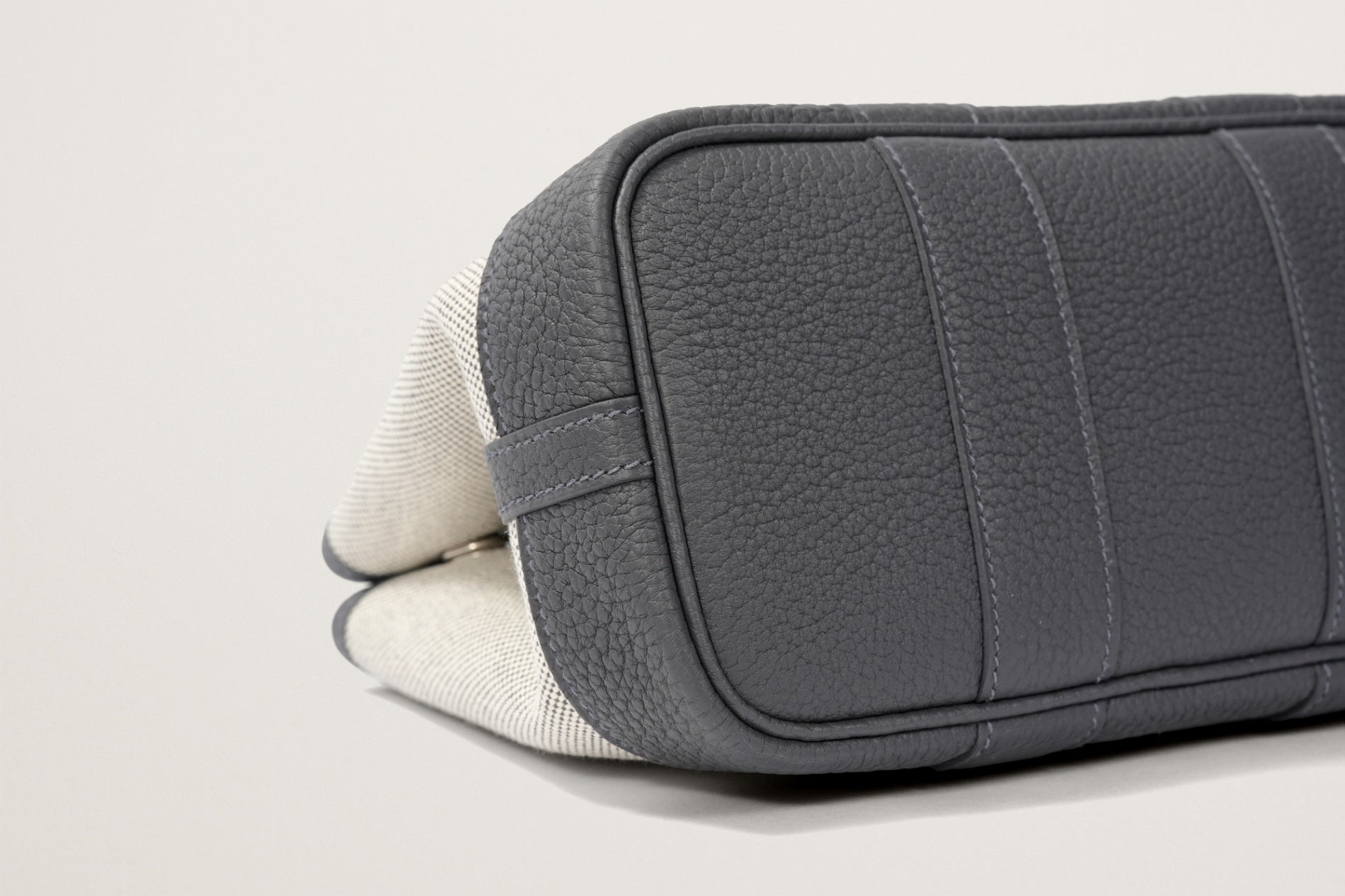 HERMES ネオ・ガーデン23 アルドワーズ/エクリュ