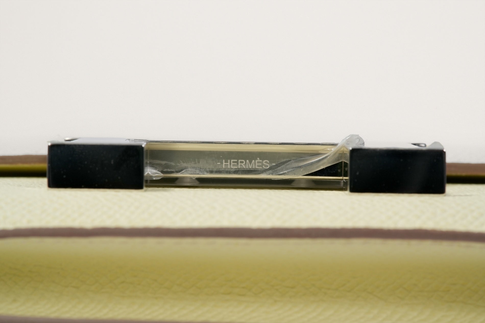 HERMES コンスタンスミニ ジョーヌミルトン